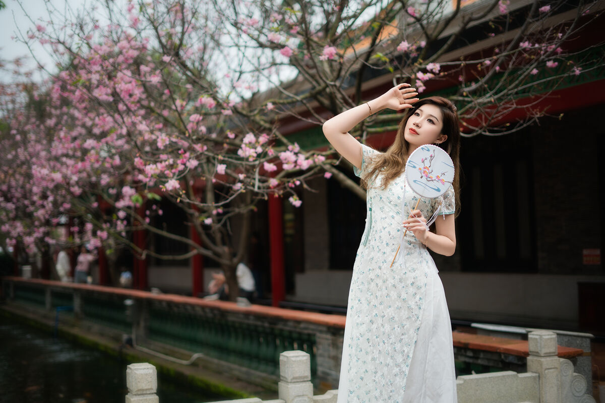 YiTuYu艺图语 Vol.10089 La Bi Xiao Xin