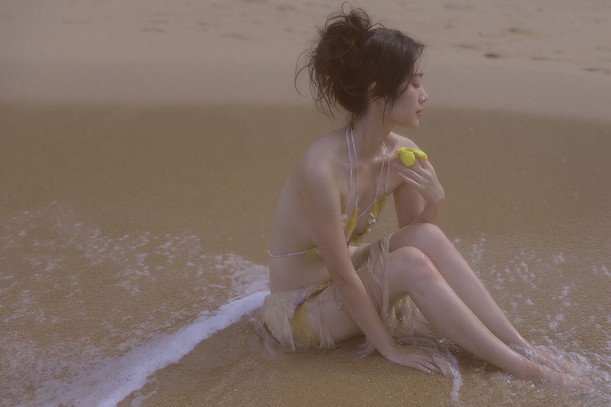 YiTuYu艺图语 Vol.10031 Liu Liu