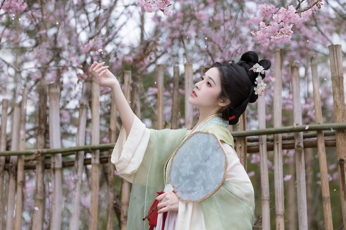 YiTuYu艺图语 Vol.10215 Tian Tian Quan Quan