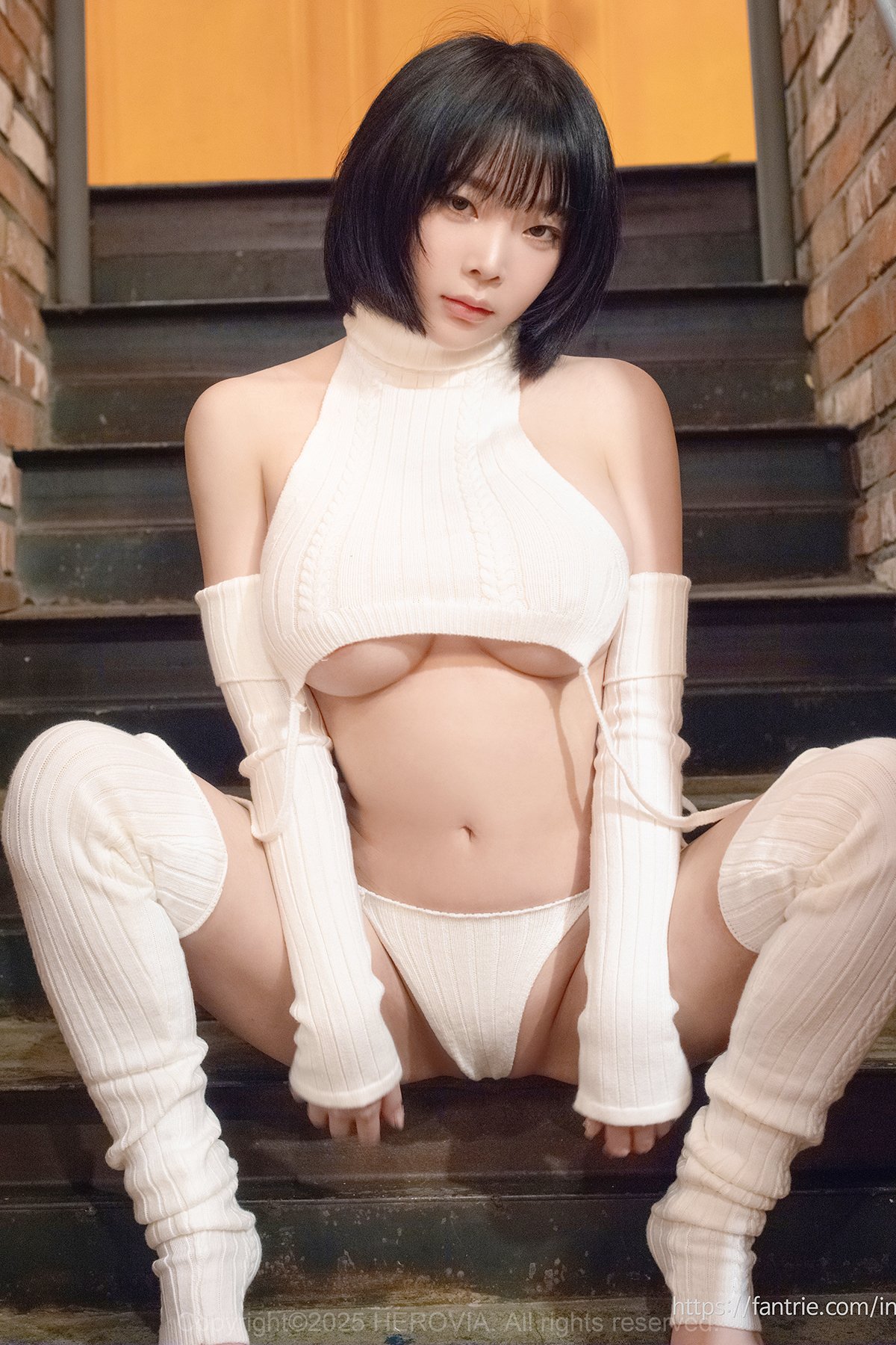 Kang In-kyung 강인경 - White Lingerie