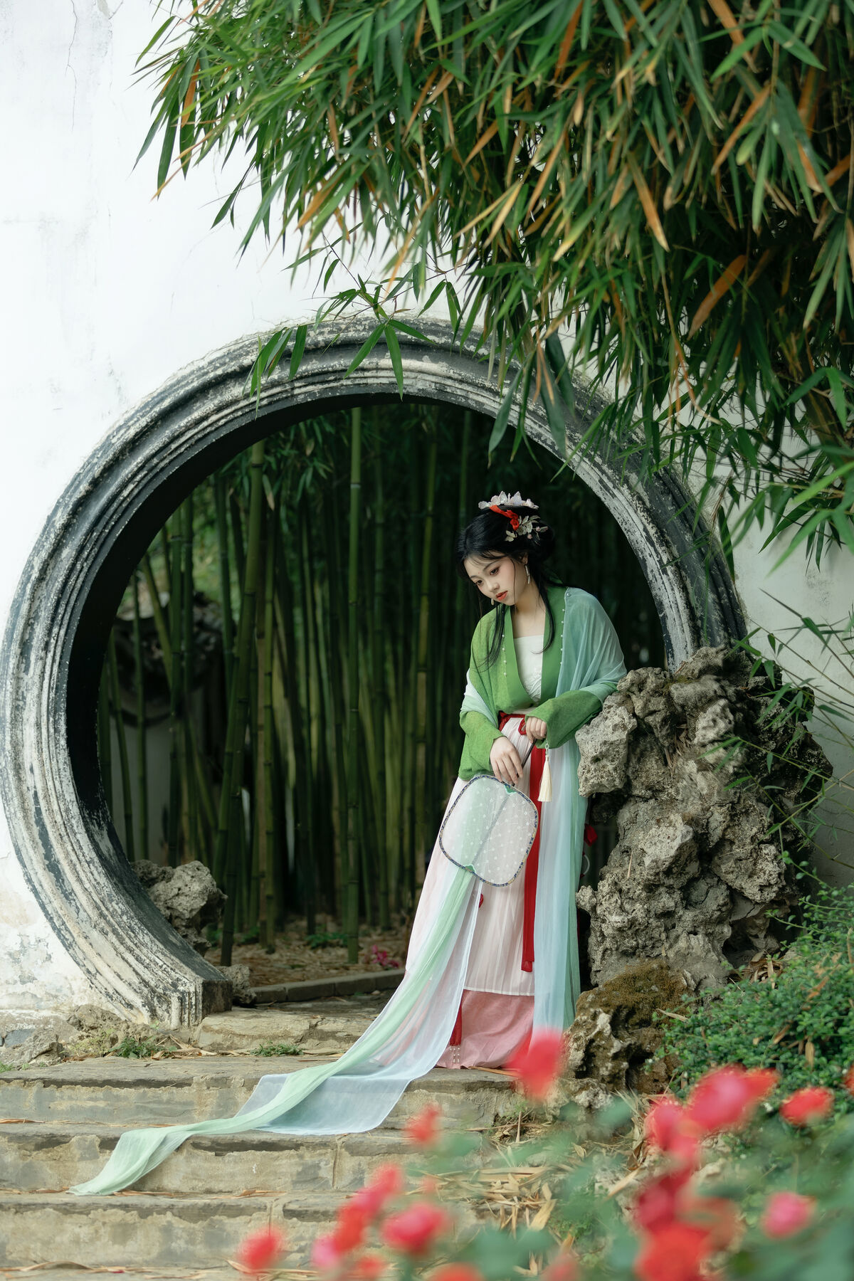 YiTuYu艺图语 Vol.10212 Jin Zou Ba