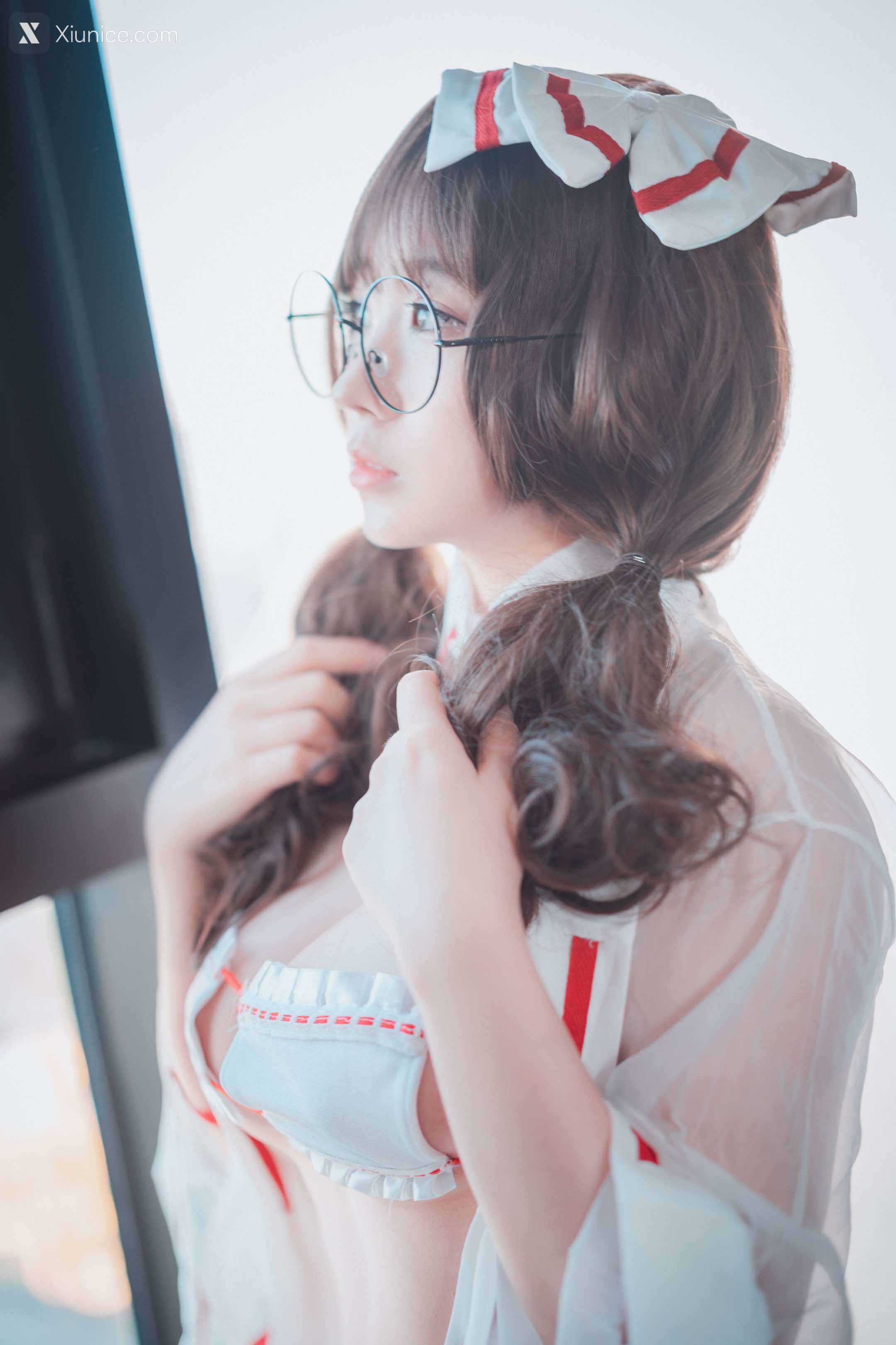 DJAWA Photo – Heihwa (설연) – Hei-Miko! (Shaman-Girl) 4K