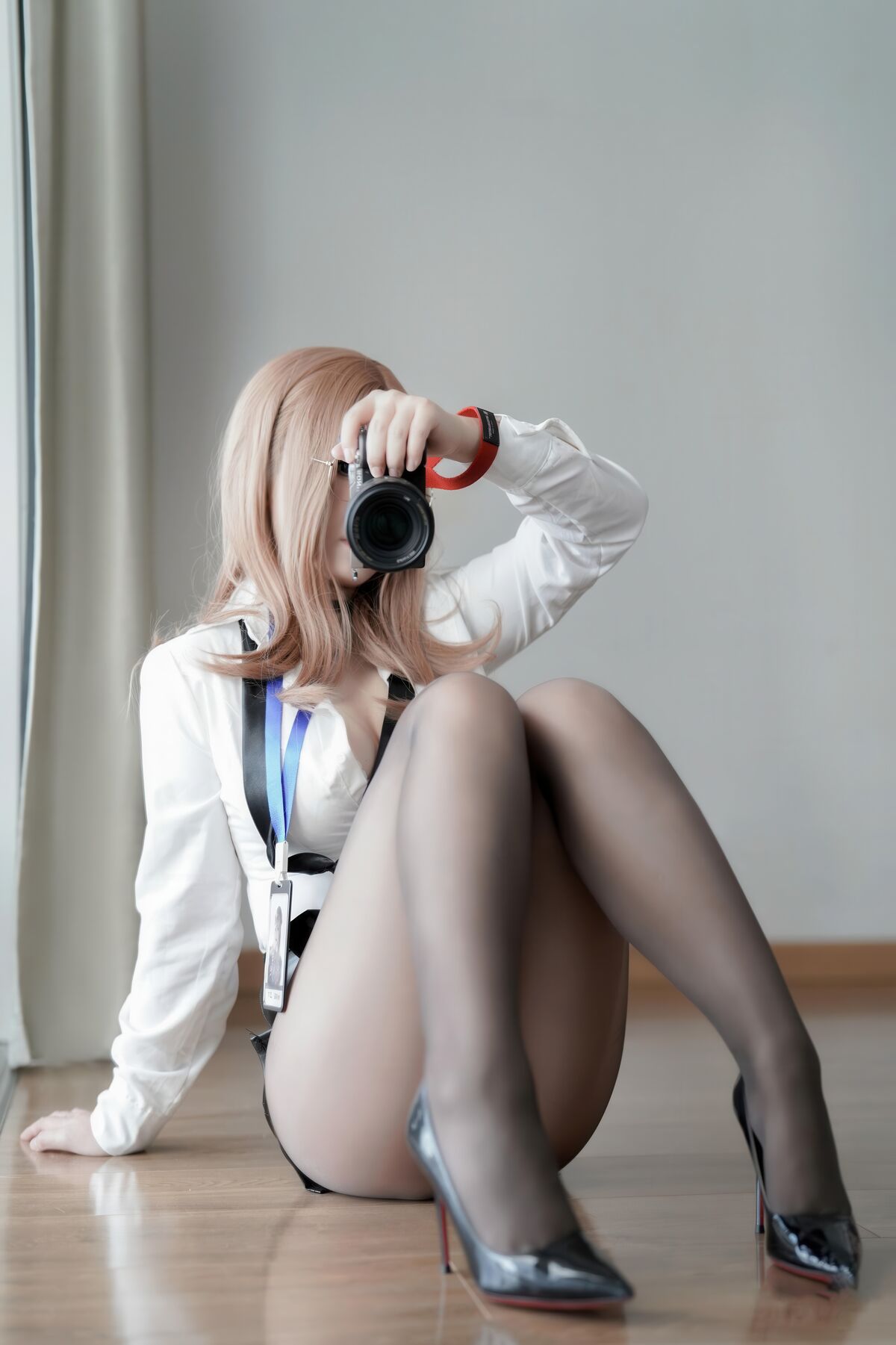 Coser@半半子 - Nikke胜利女神 艾玛秘书