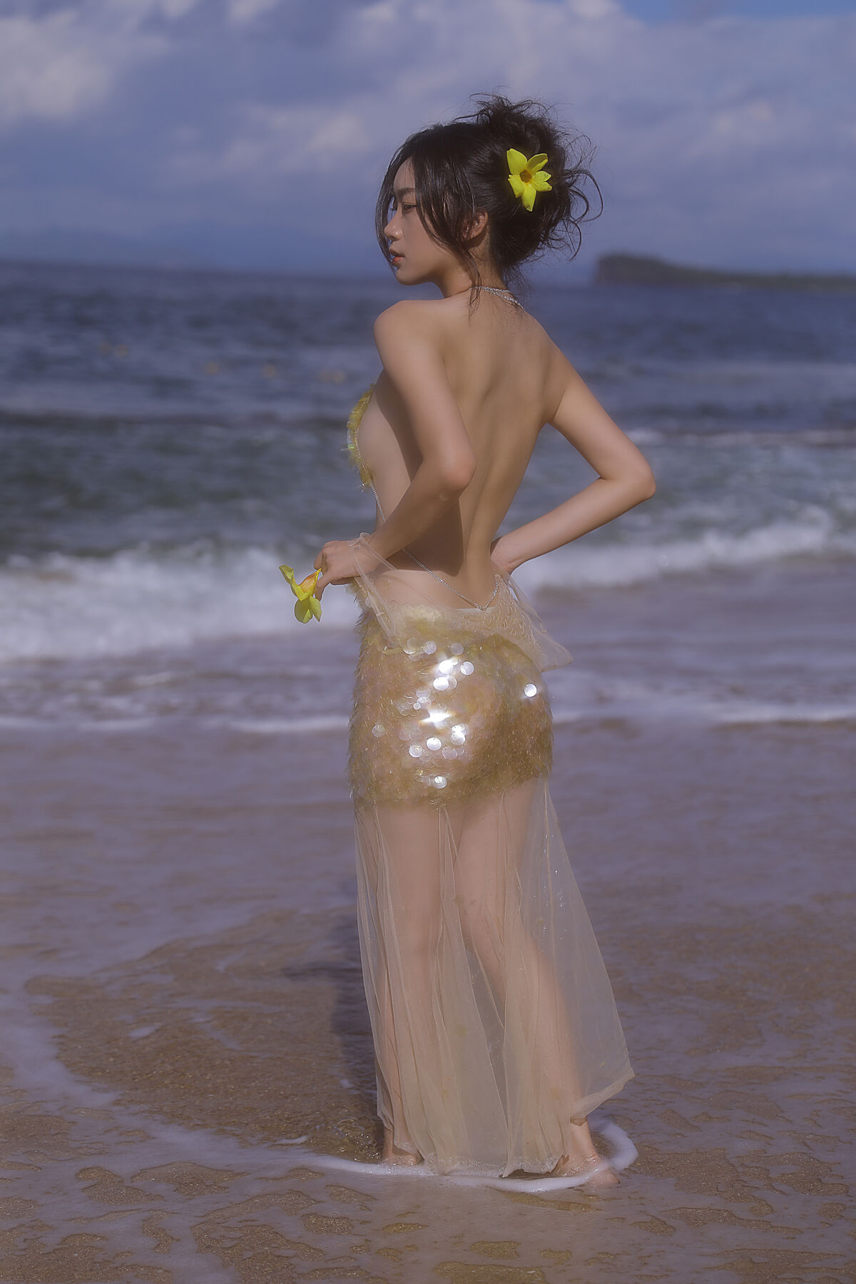 YiTuYu艺图语 Vol.10031 Liu Liu