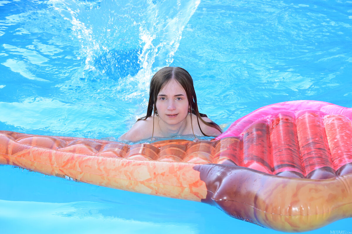 MetArt Roze - Splash of Fun Part02