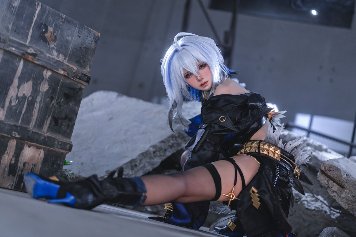 Coser@阿薰kaOri - 鸣潮 嘉贝莉娜 Part01