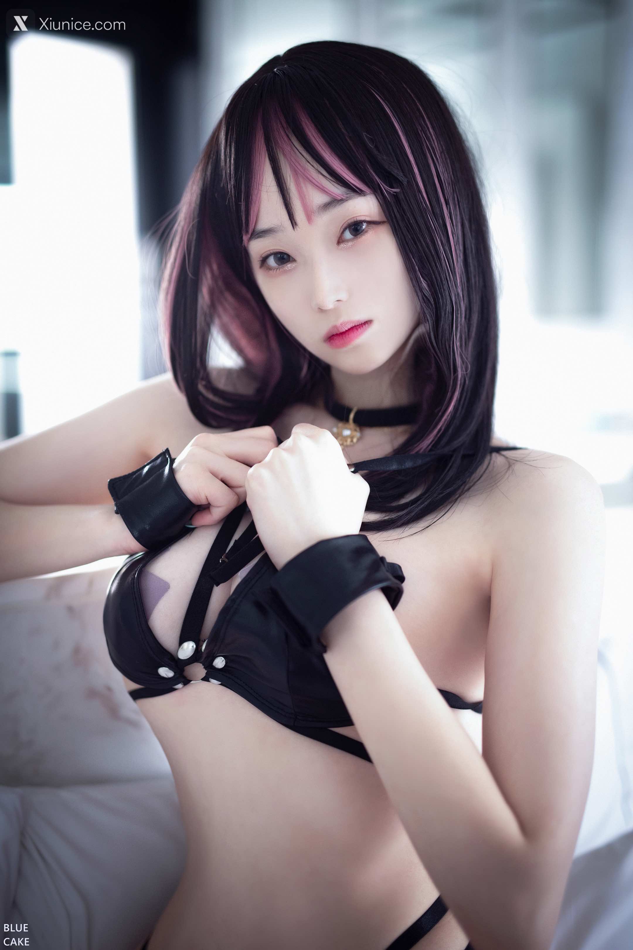 BLUECAKE Bambi (밤비) – Pretty savage 4K