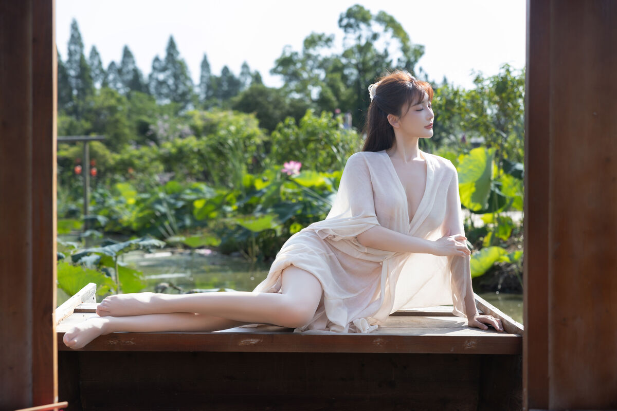 内购无水印 Lu Xuan Xuan 陆萱萱 - 秀人网模特 荷花 Part02