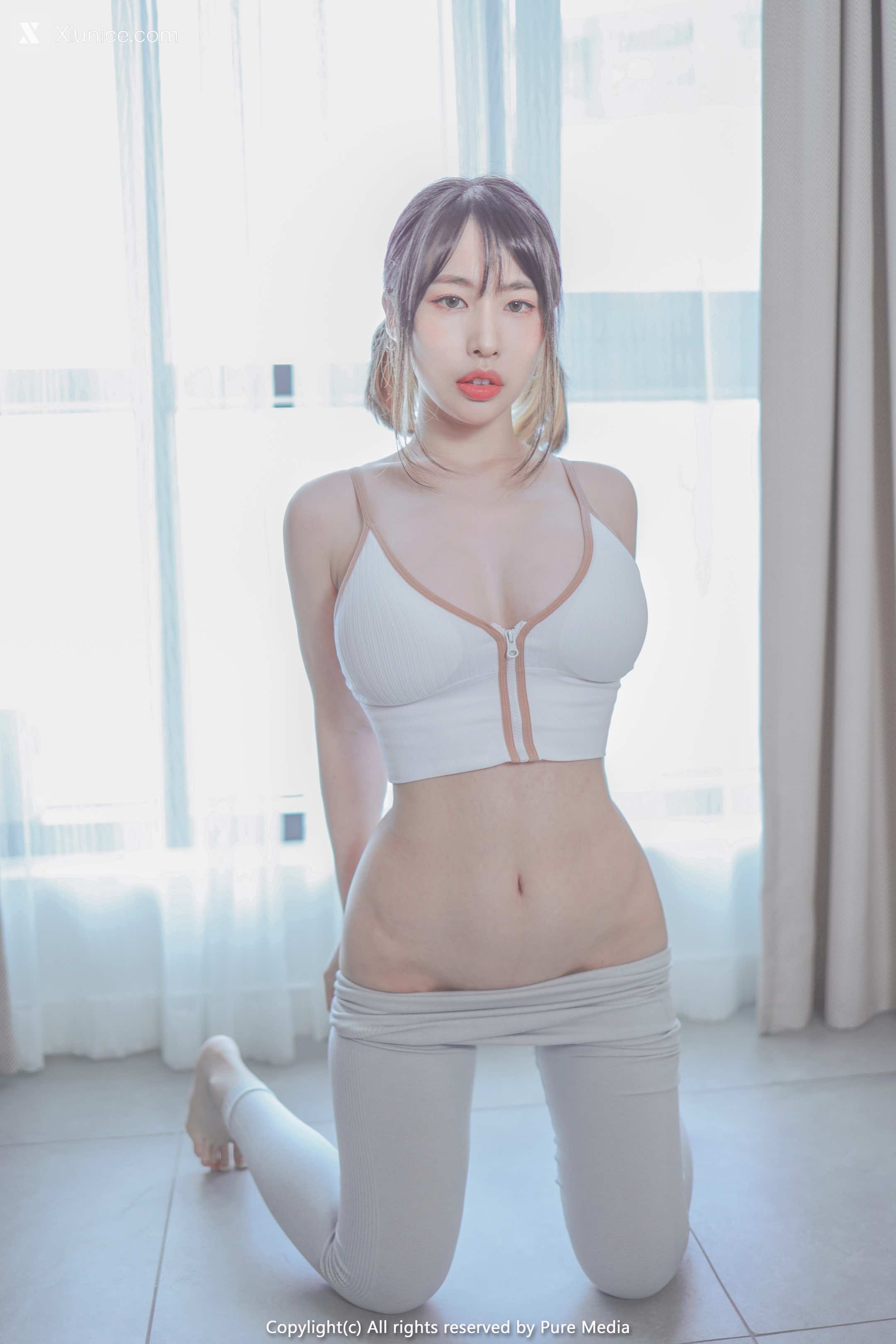 Pure Media Vol.103 Uhye (이유혜) 4K
