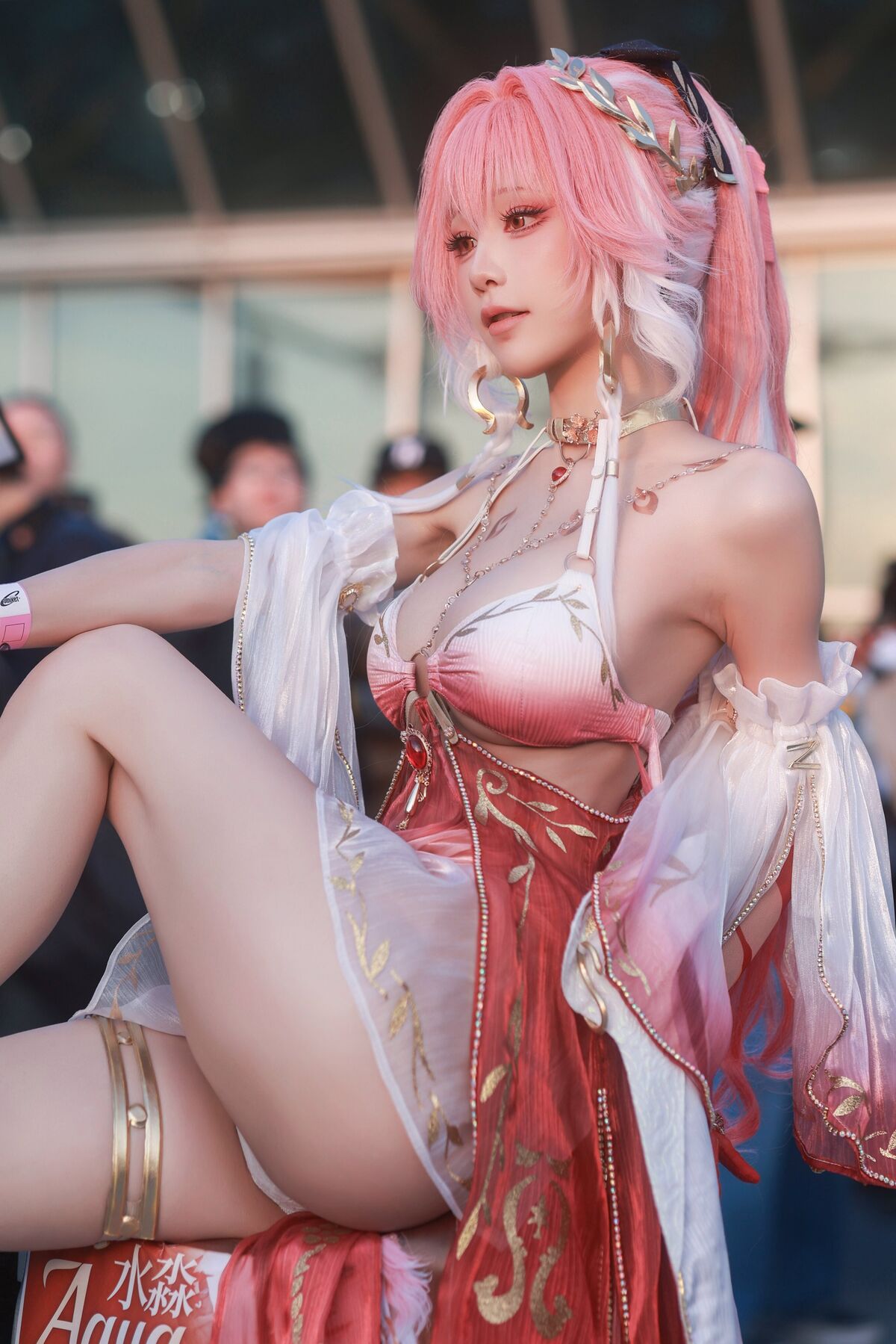Coser@水淼Aqua - C107 场照 长离 鸣潮