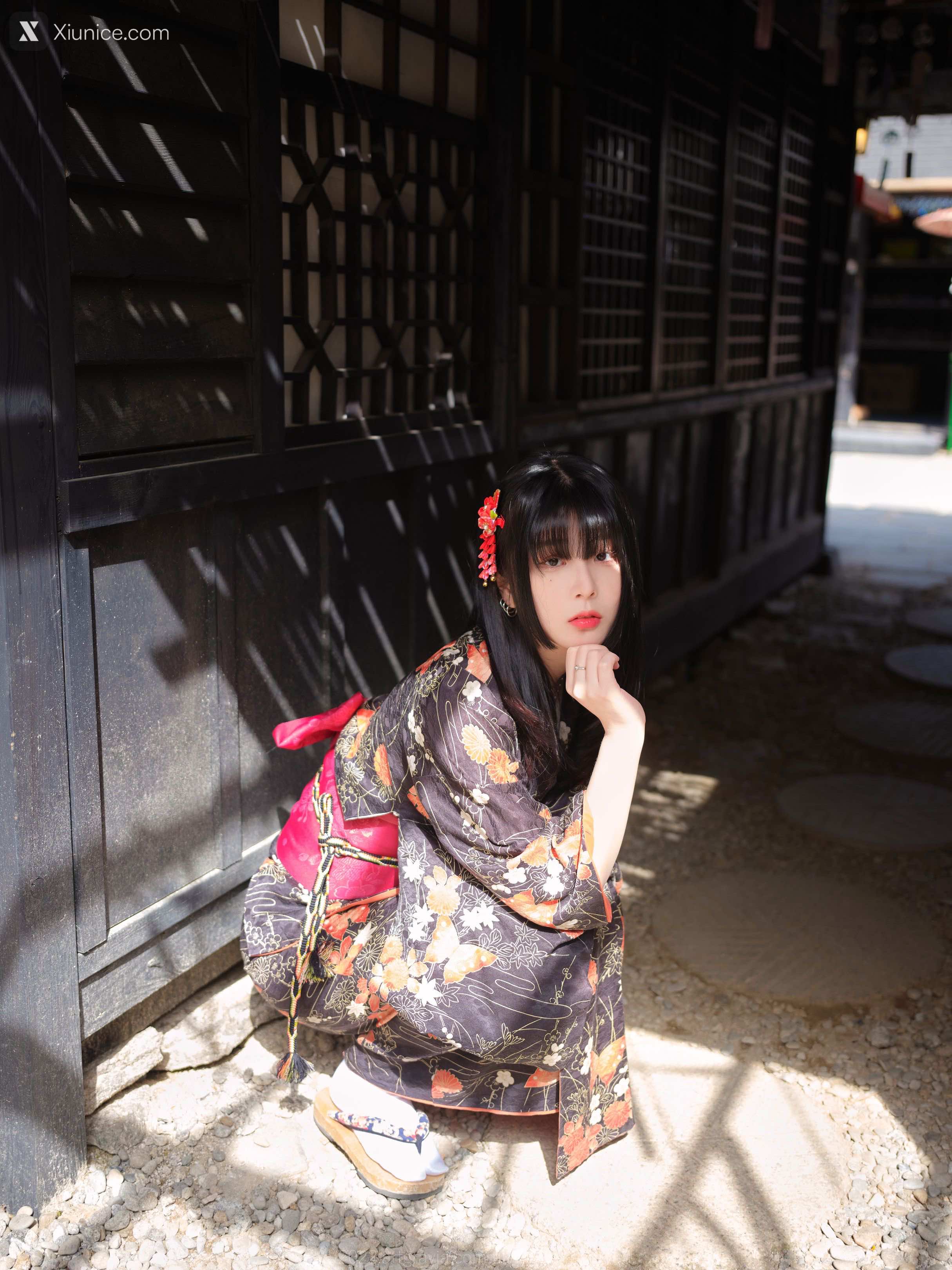 Artgravia Vol.400 Jang Joo (장주) 4K