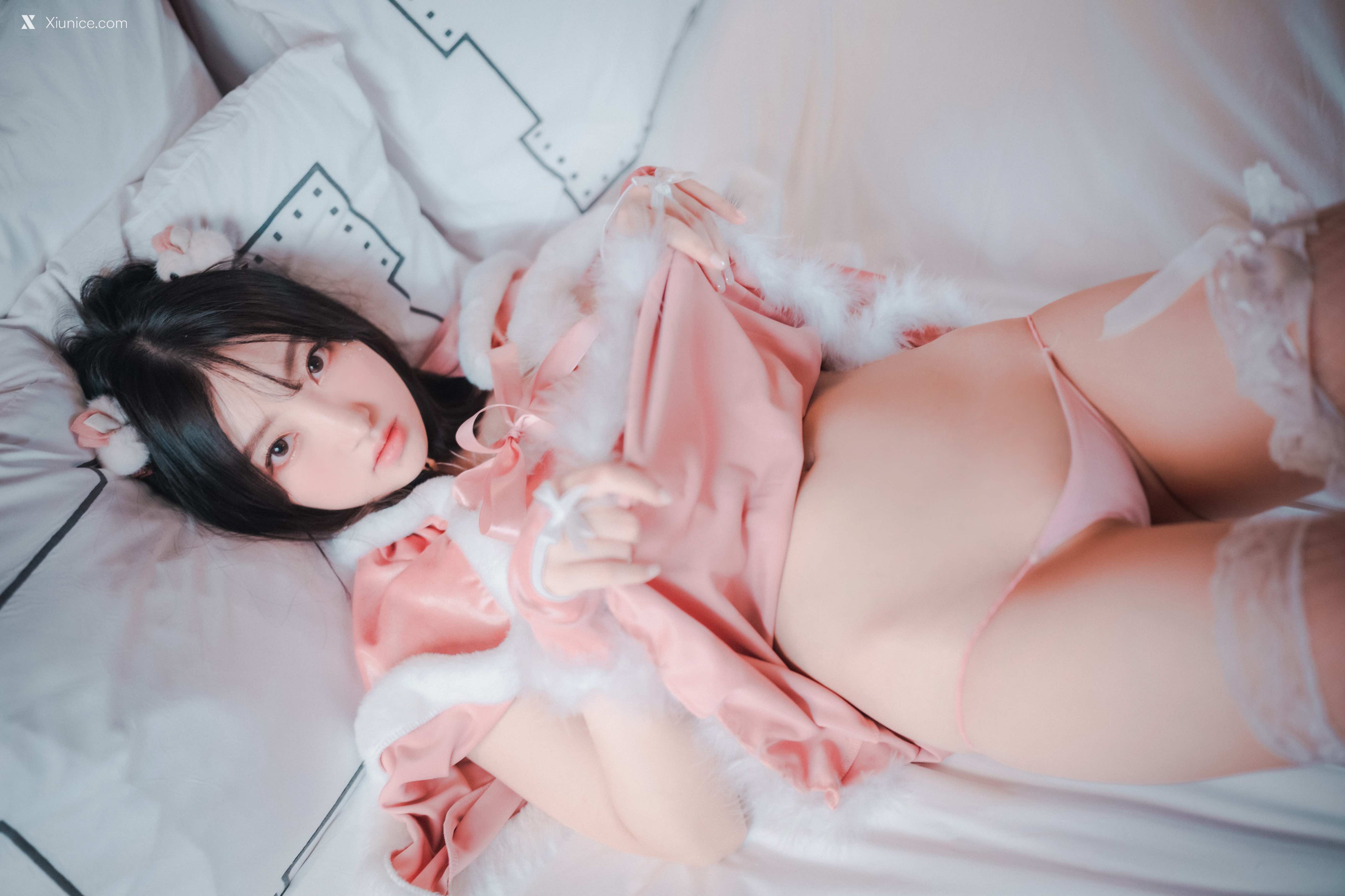 DJAWA Photo – HaNari (하나리) – Christmas Special 4K