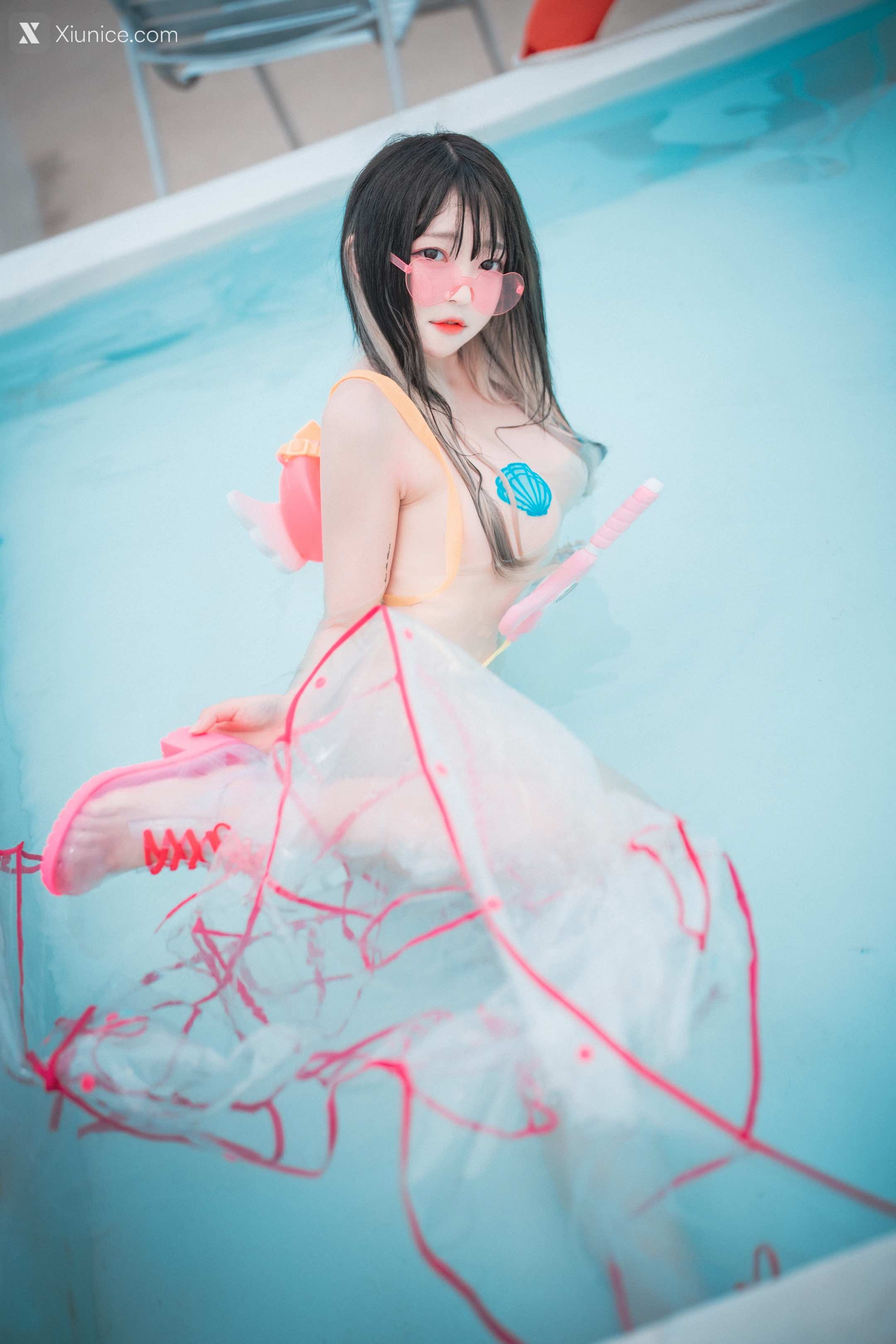 DJAWA Photo – Aram (아람) – “Poolside Summer” 4K