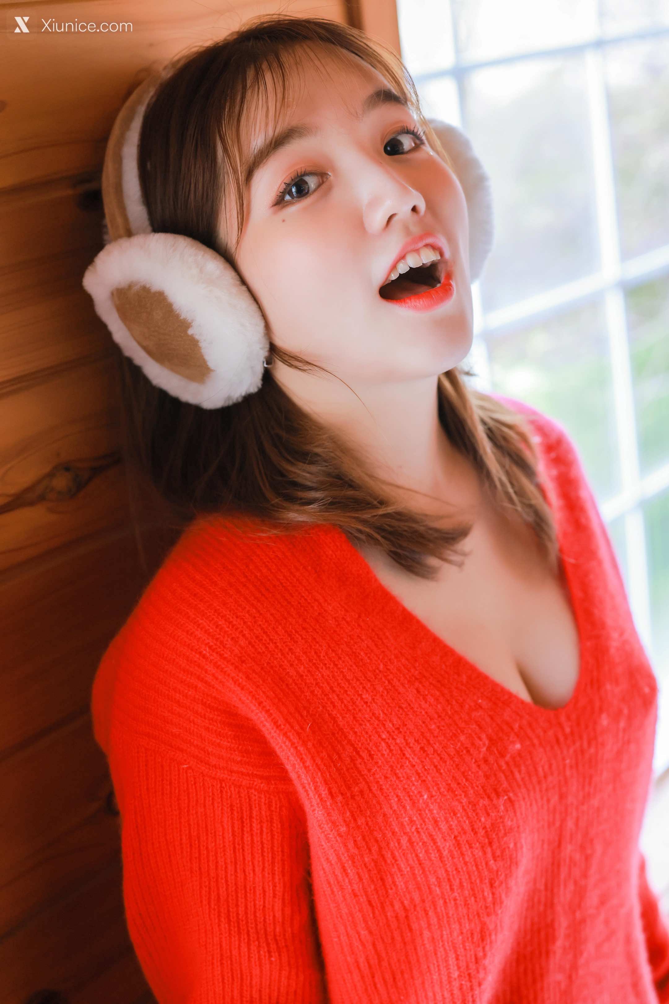 SweetBox – YOONVELY – SWTB Vol.26 – Santa Girl 4K