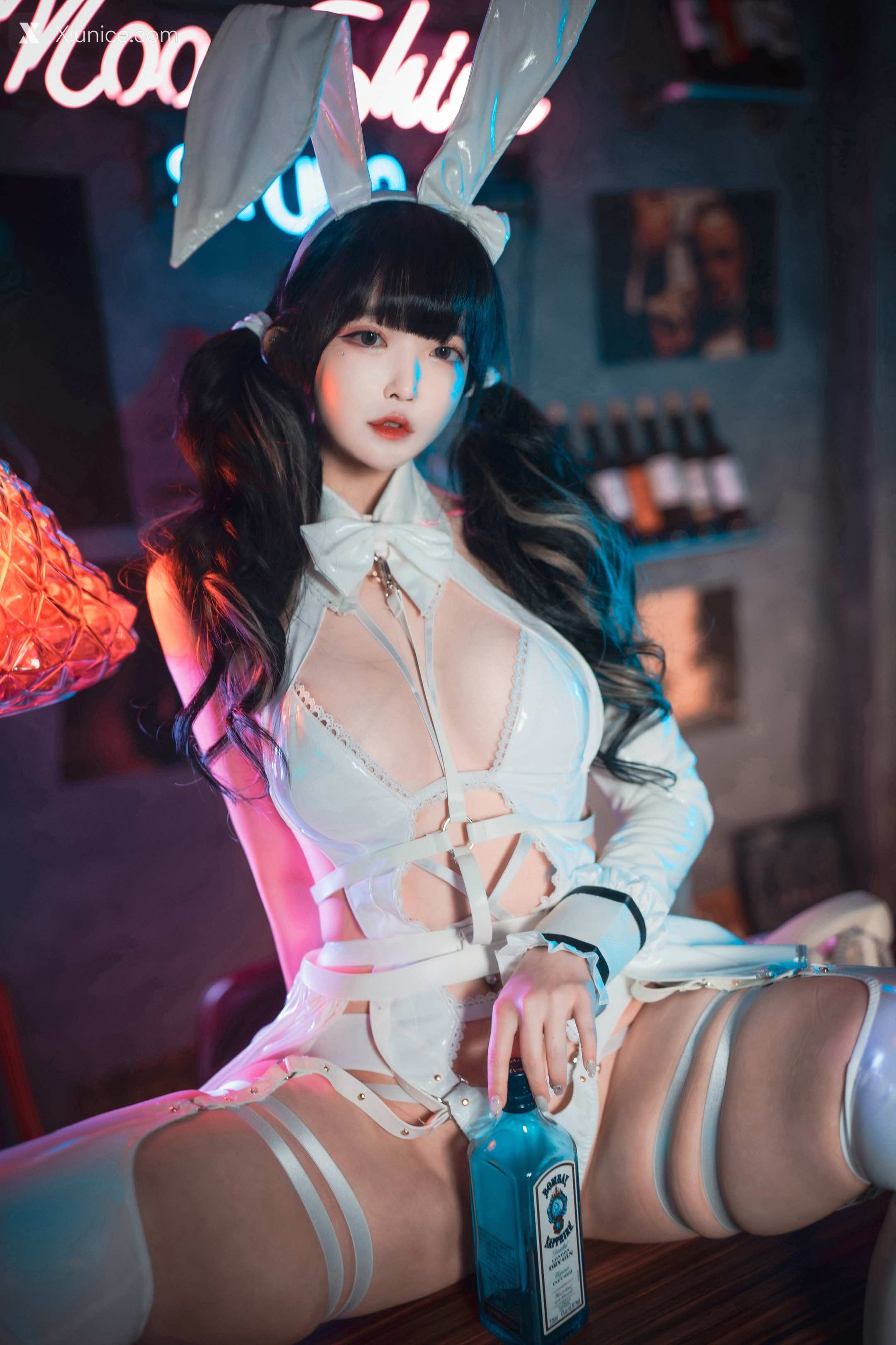 DJAWA Photo – Aram (아람) – Tame Your Bunny 4K