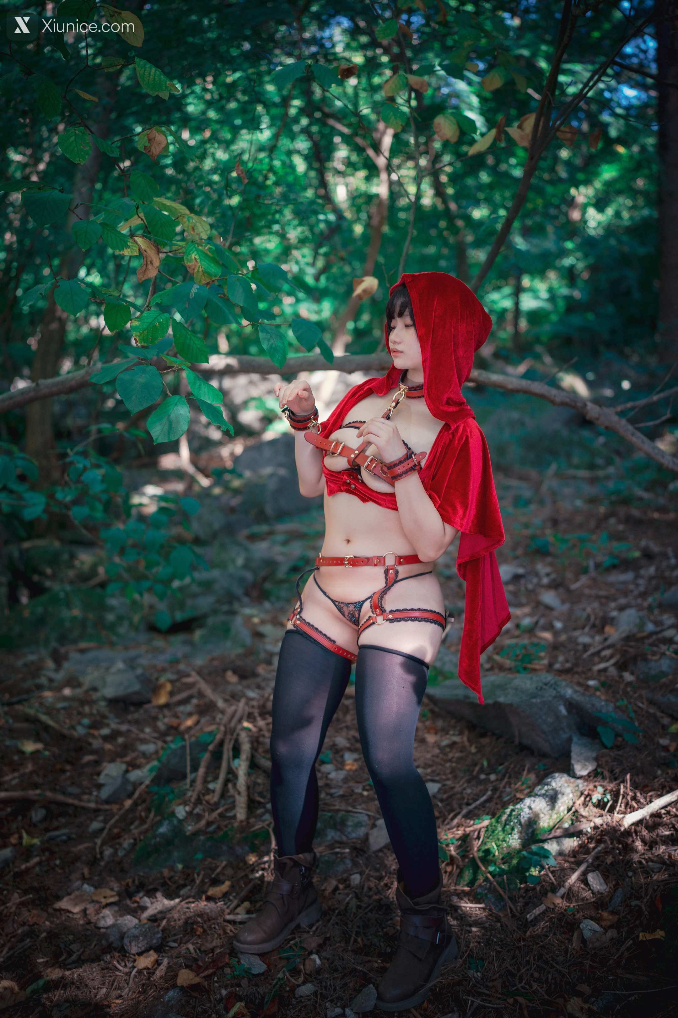 DJAWA Photo – Mimmi (밈미) – Naughty Red Hiring Hood 4K