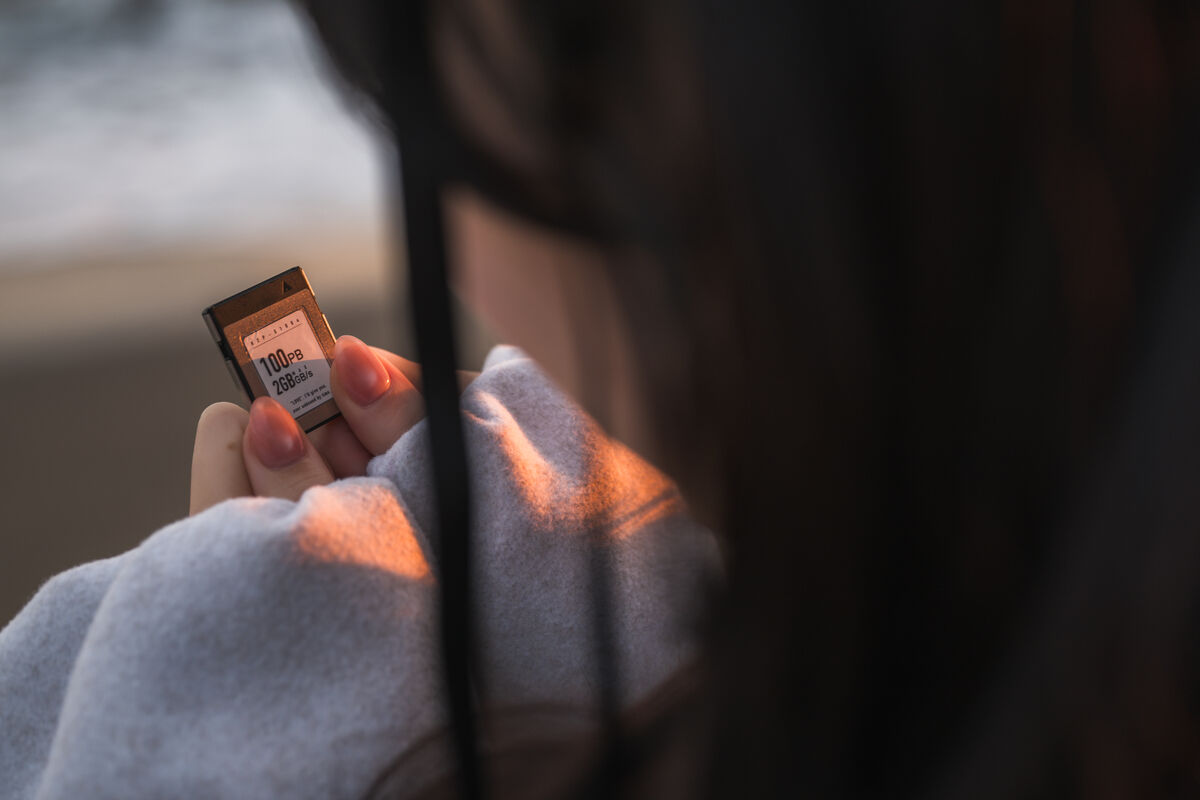 Coser@けん研 けんけん - C106实体刊物グラグラ And 推し型メイドロイドとしたいこと Part01