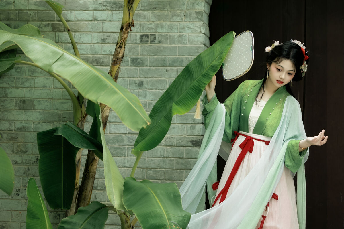 YiTuYu艺图语 Vol.10212 Jin Zou Ba