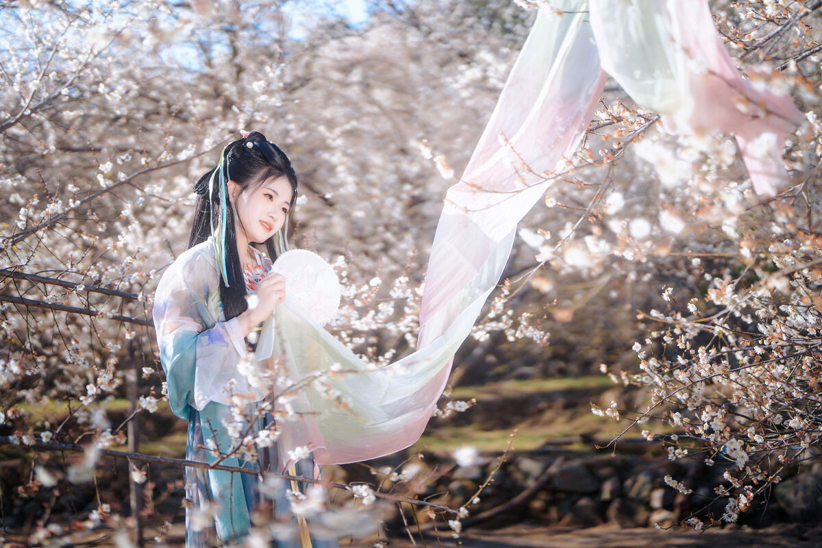 YiTuYu艺图语 Vol.10208 Ba La Ba La