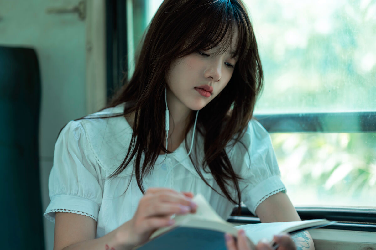 YiTuYu艺图语 Vol.10076 A Miao De Fan Fan