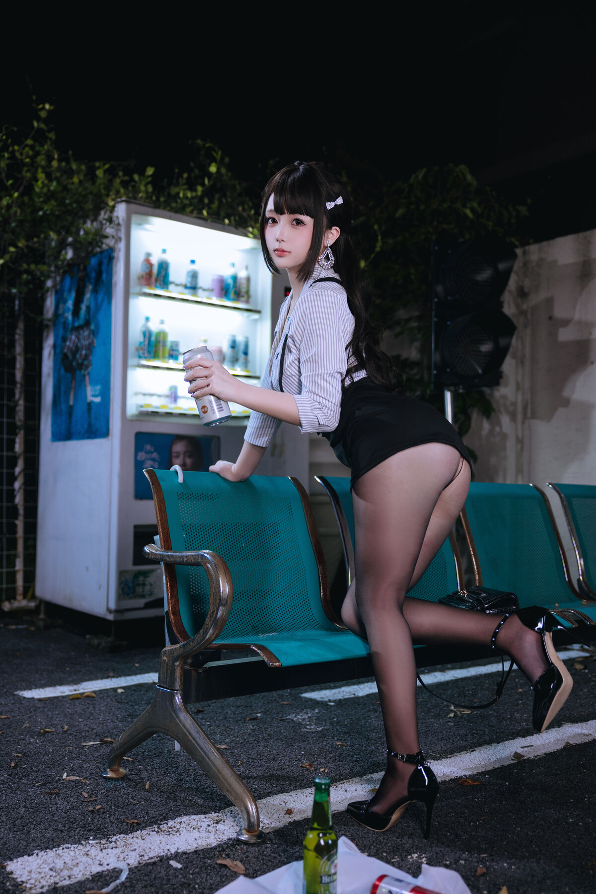 Coser@日奈娇 - 下班的OL Part02