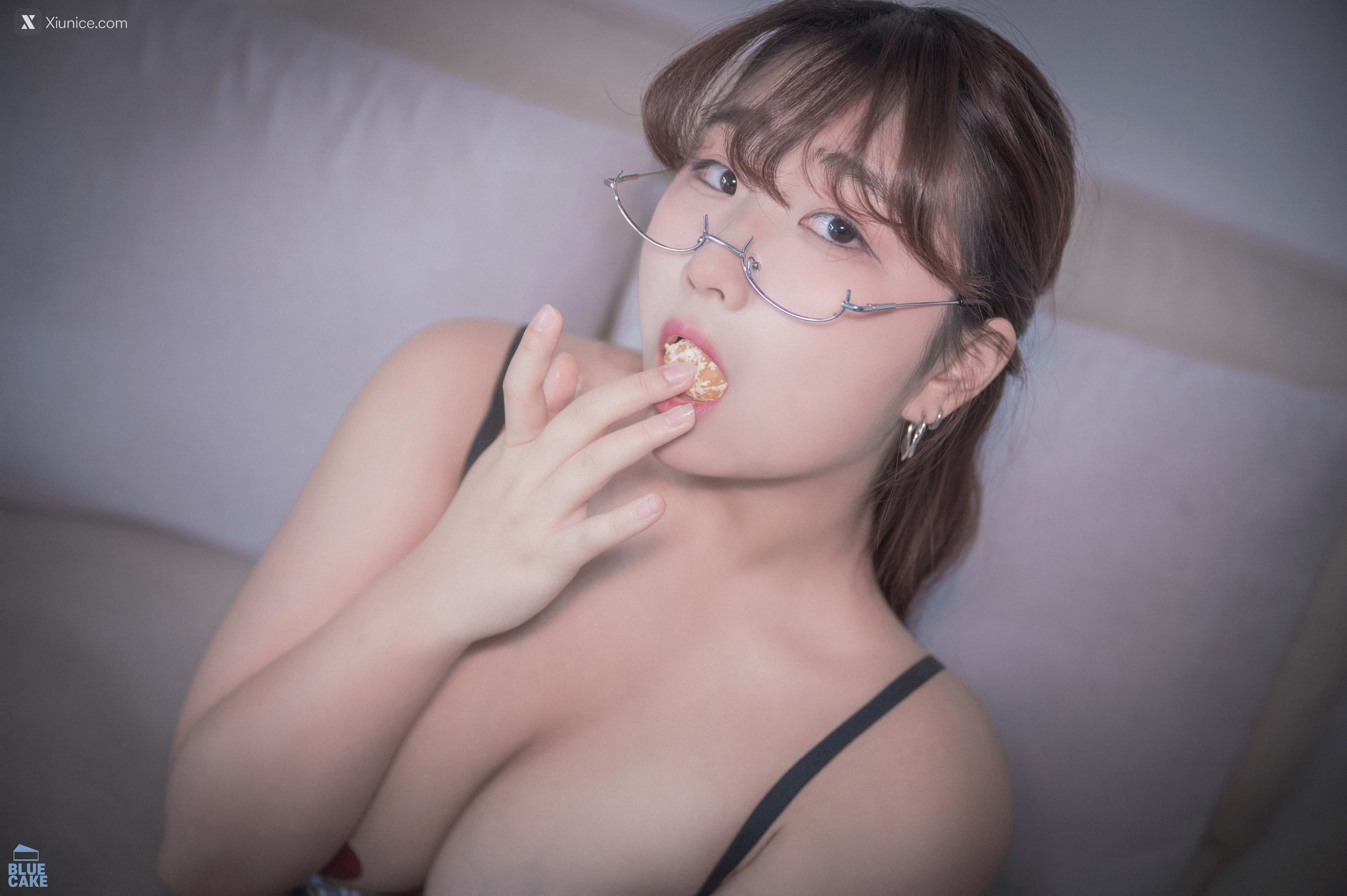 BLUECAKE Ggubbu – Karaoke 4K