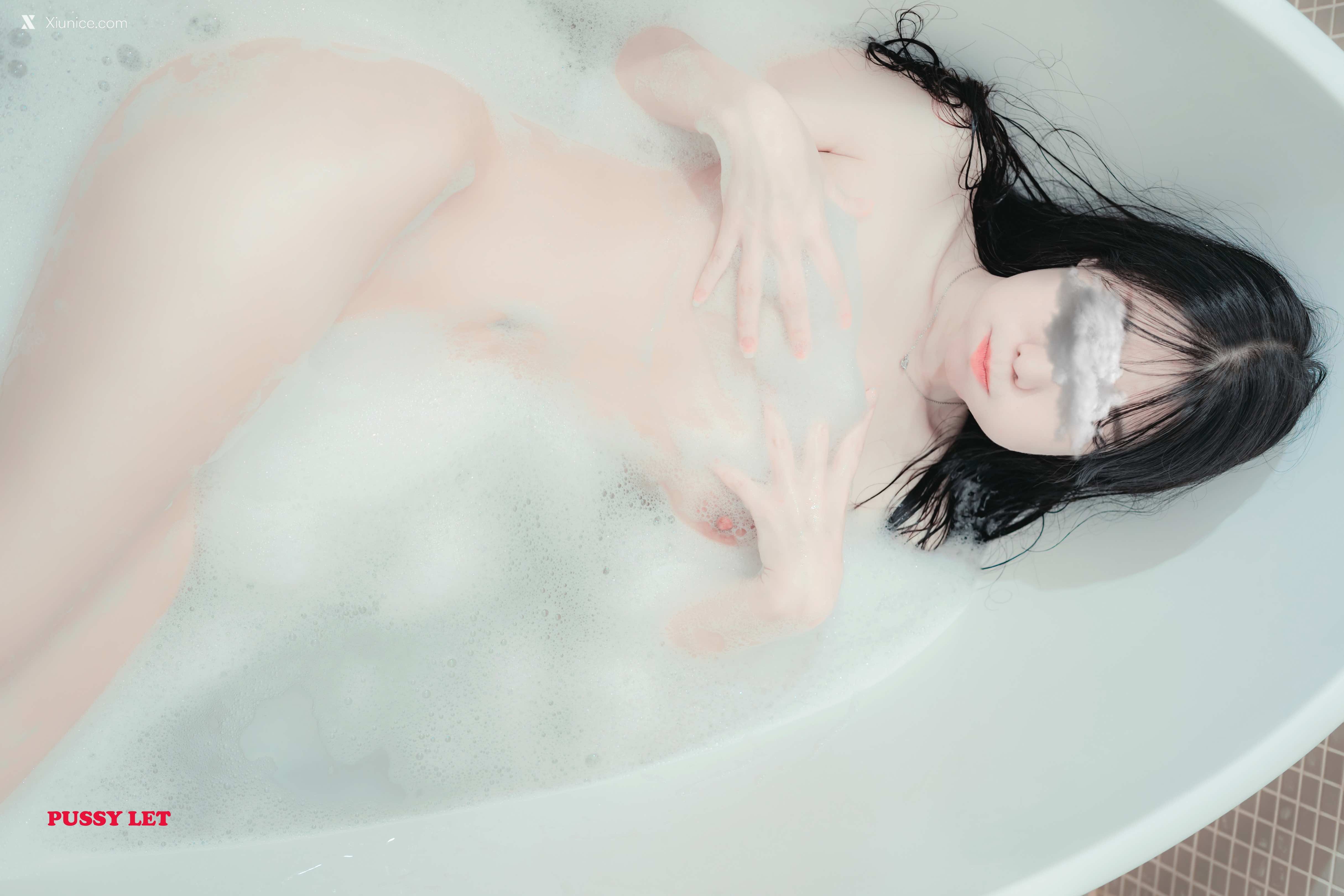 PUSSYLET Vol.08 – DECEMBER 4K