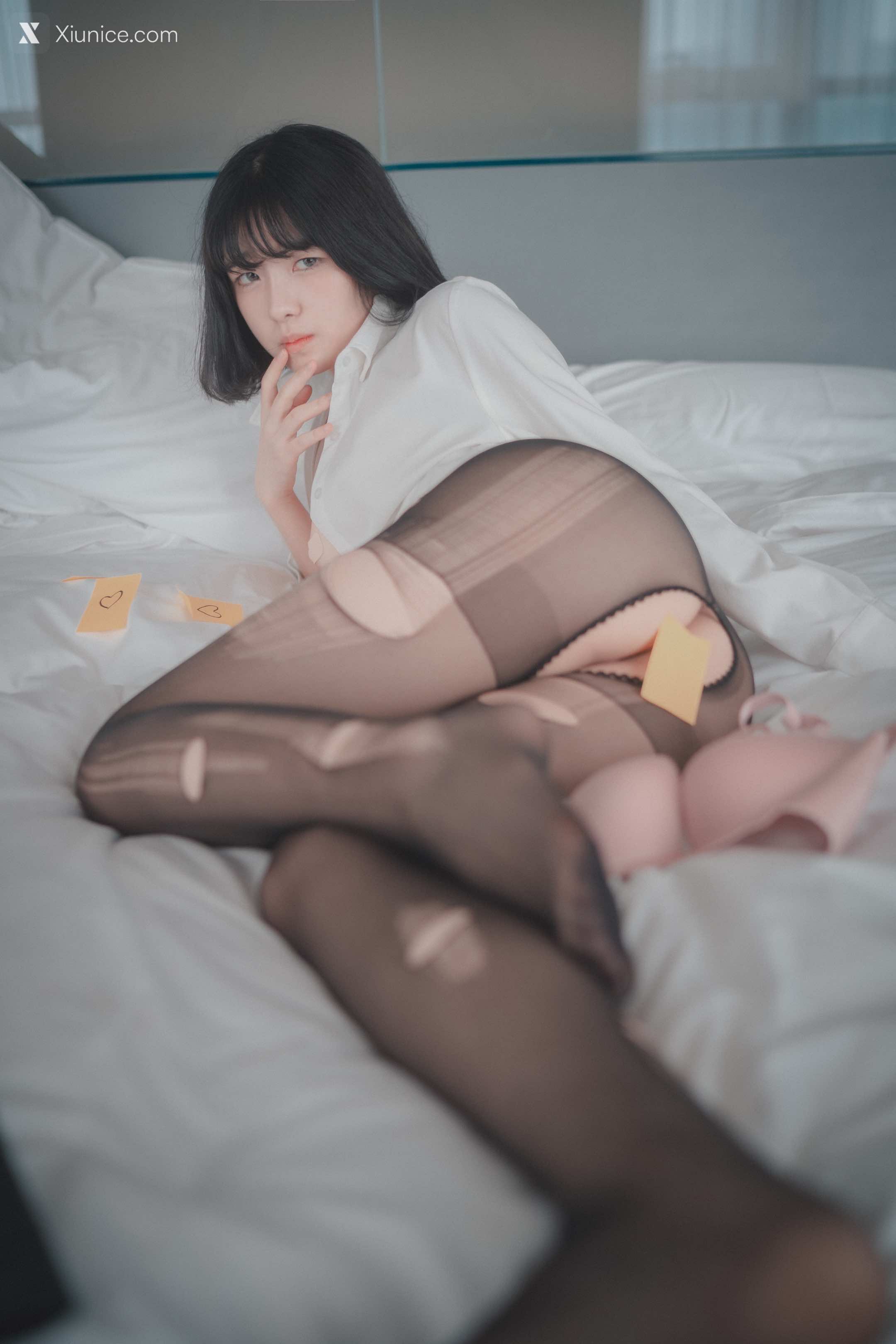 DJAWA Photo – Sonson (손손) – “Need Your Approval” 4K