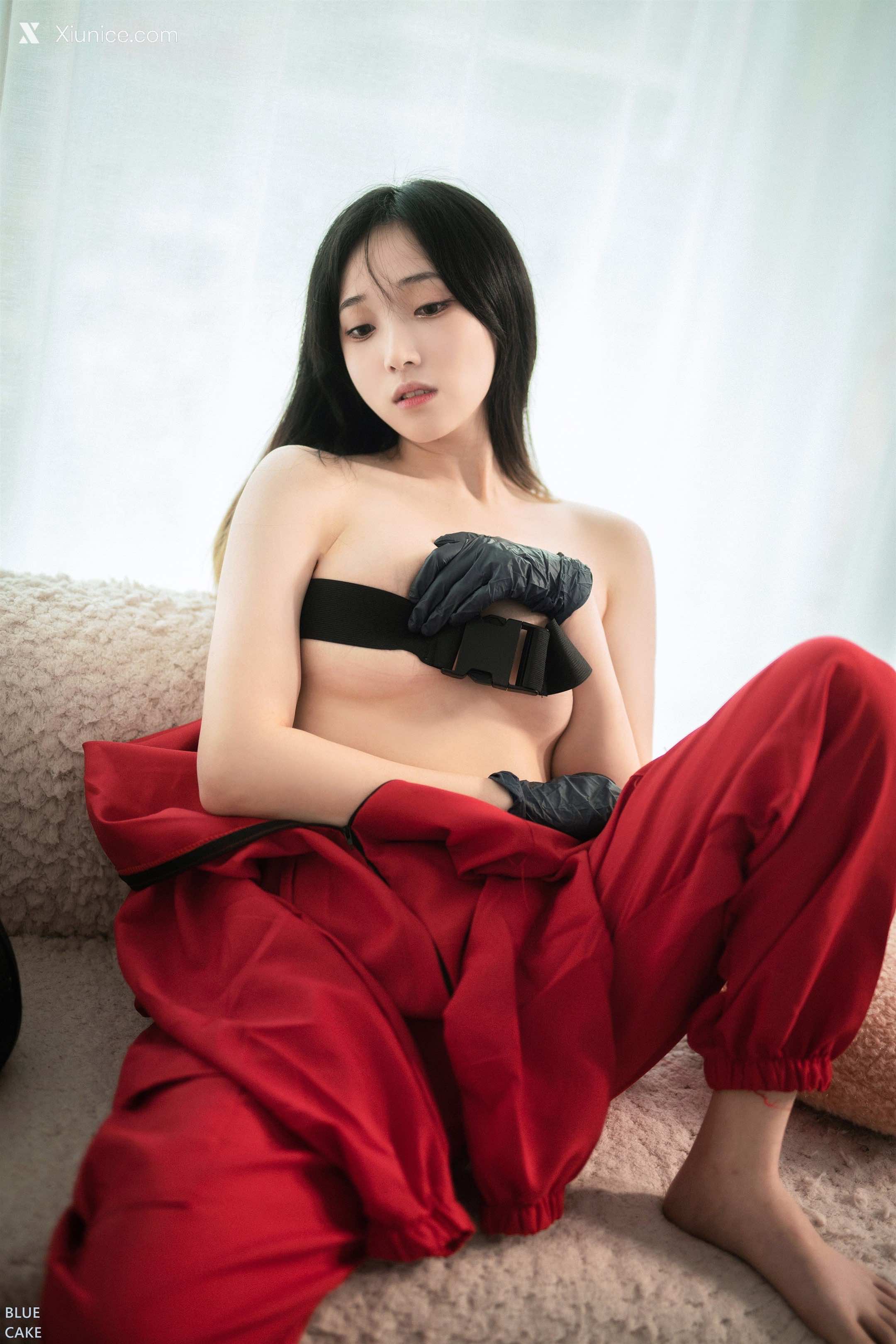 BLUECAKE Bambi (밤비) – Play Game 4K