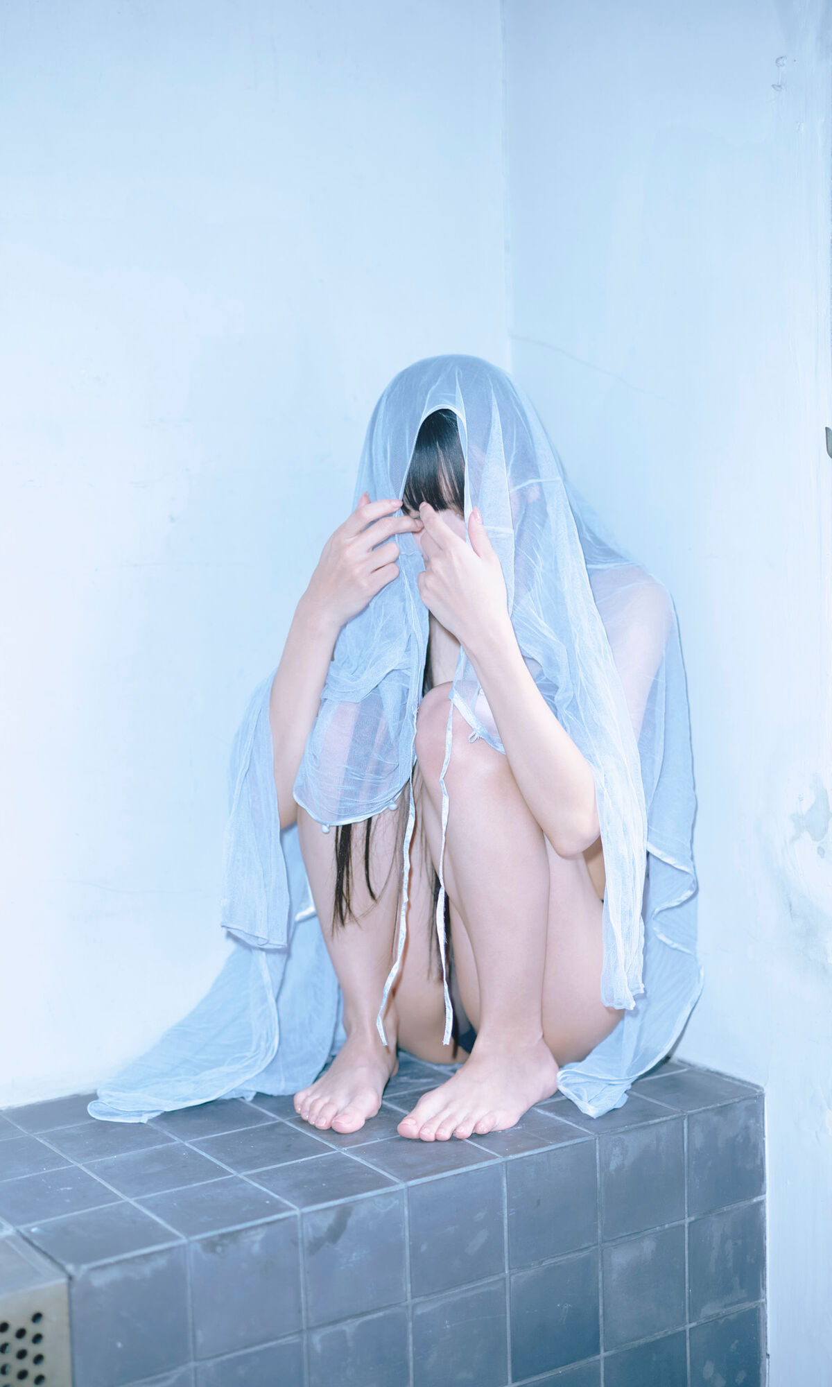 Umi Yatsugake 八掛うみ - デジタル限定 写真集 White R18版