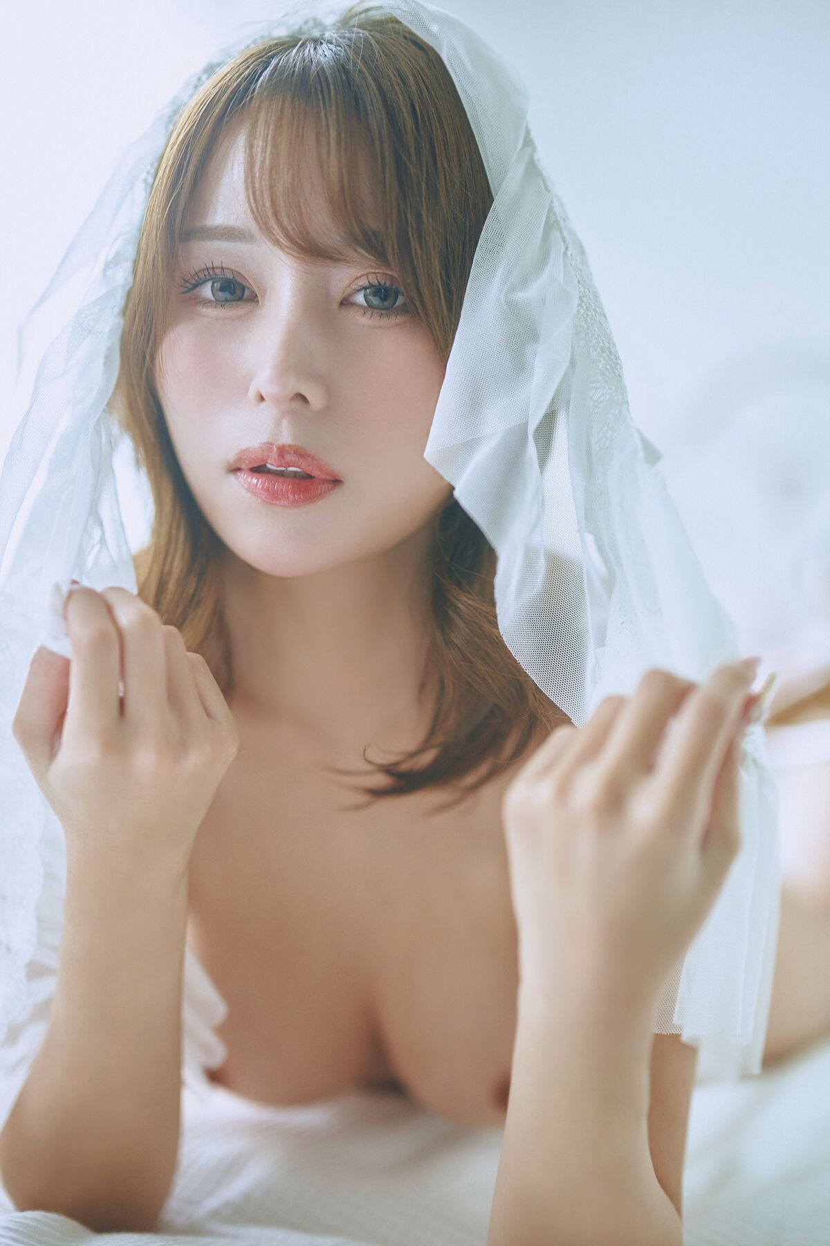 Mayuki Itou 伊藤舞雪 - White Angel