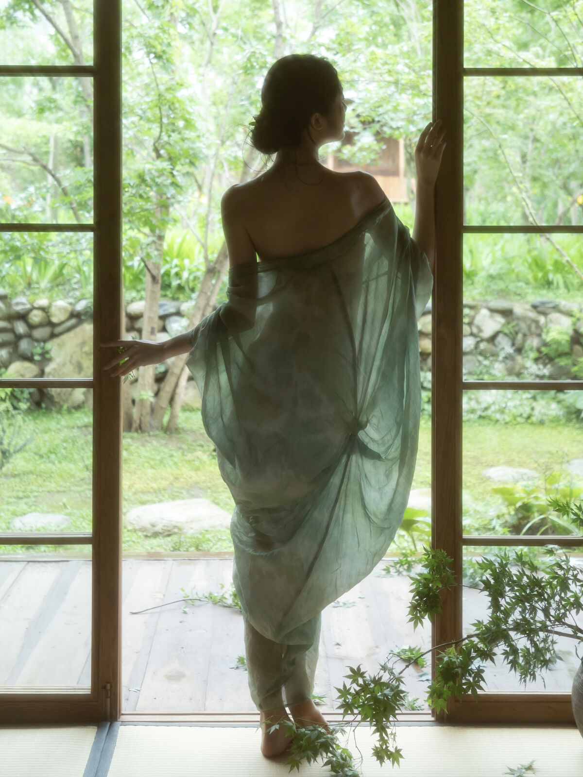 YiTuYu艺图语 Vol.10094 Fei Sato Ni Ni