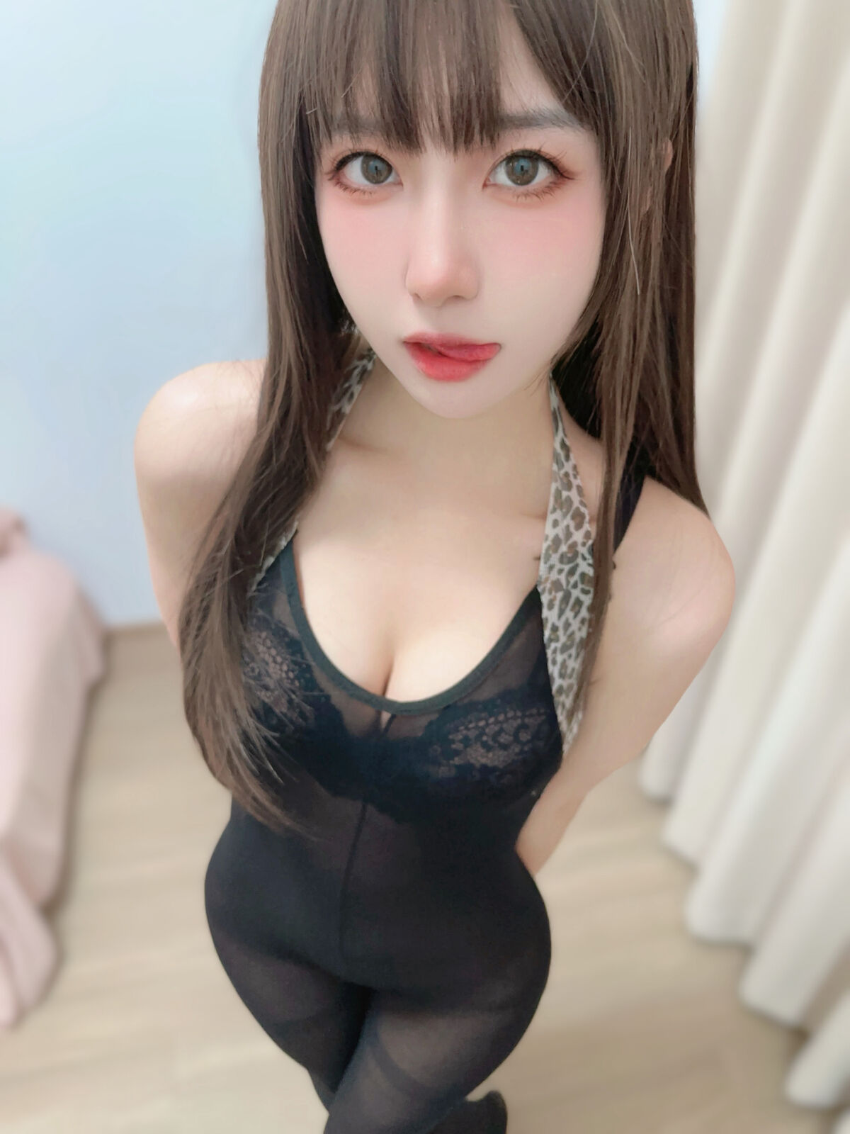 Coser@布丁大法 Pudding Dafa - 黑丝一线天