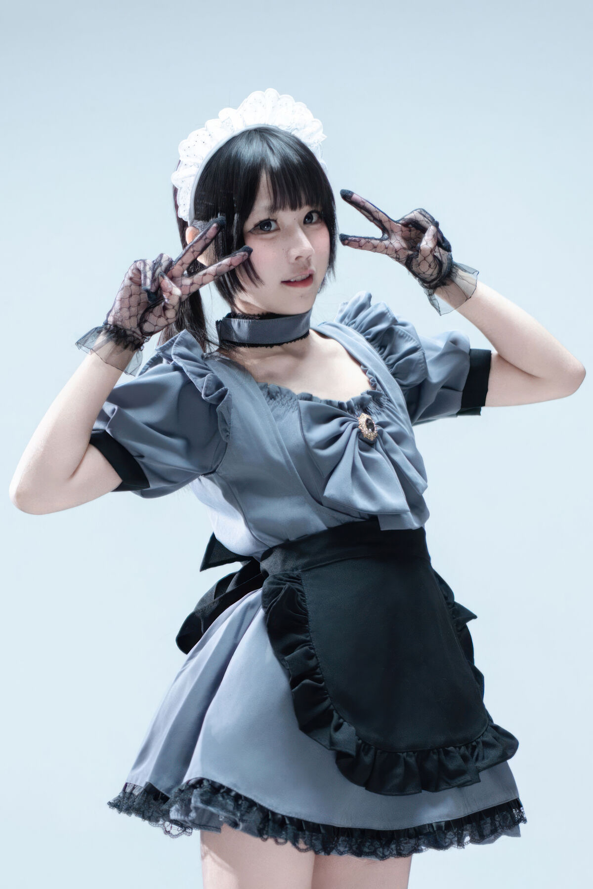 Coser@清水凪 - 手提箱与灰色女仆