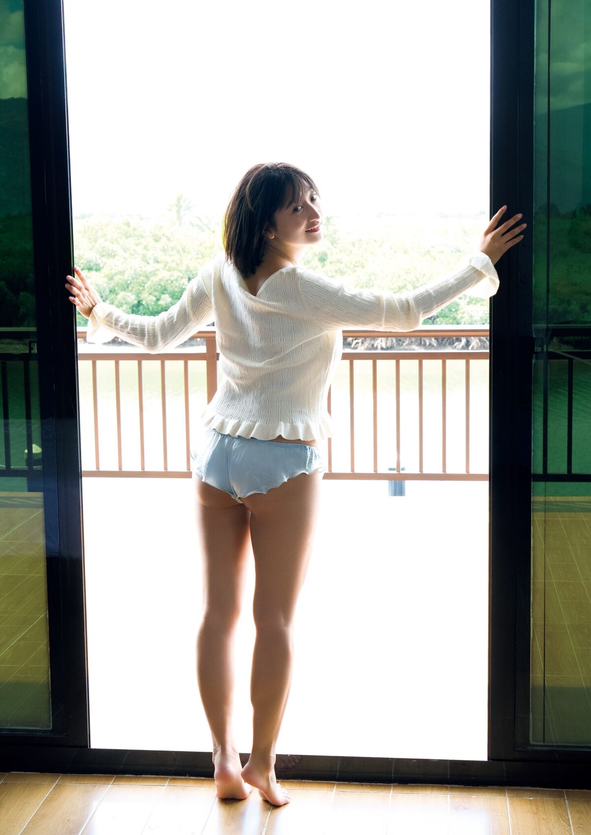 Ina Enohara 榎原依那 - 2nd写真集 I am Ina Part01