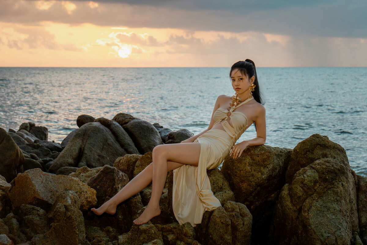 Coser@年年Nnian - 海边维纳斯