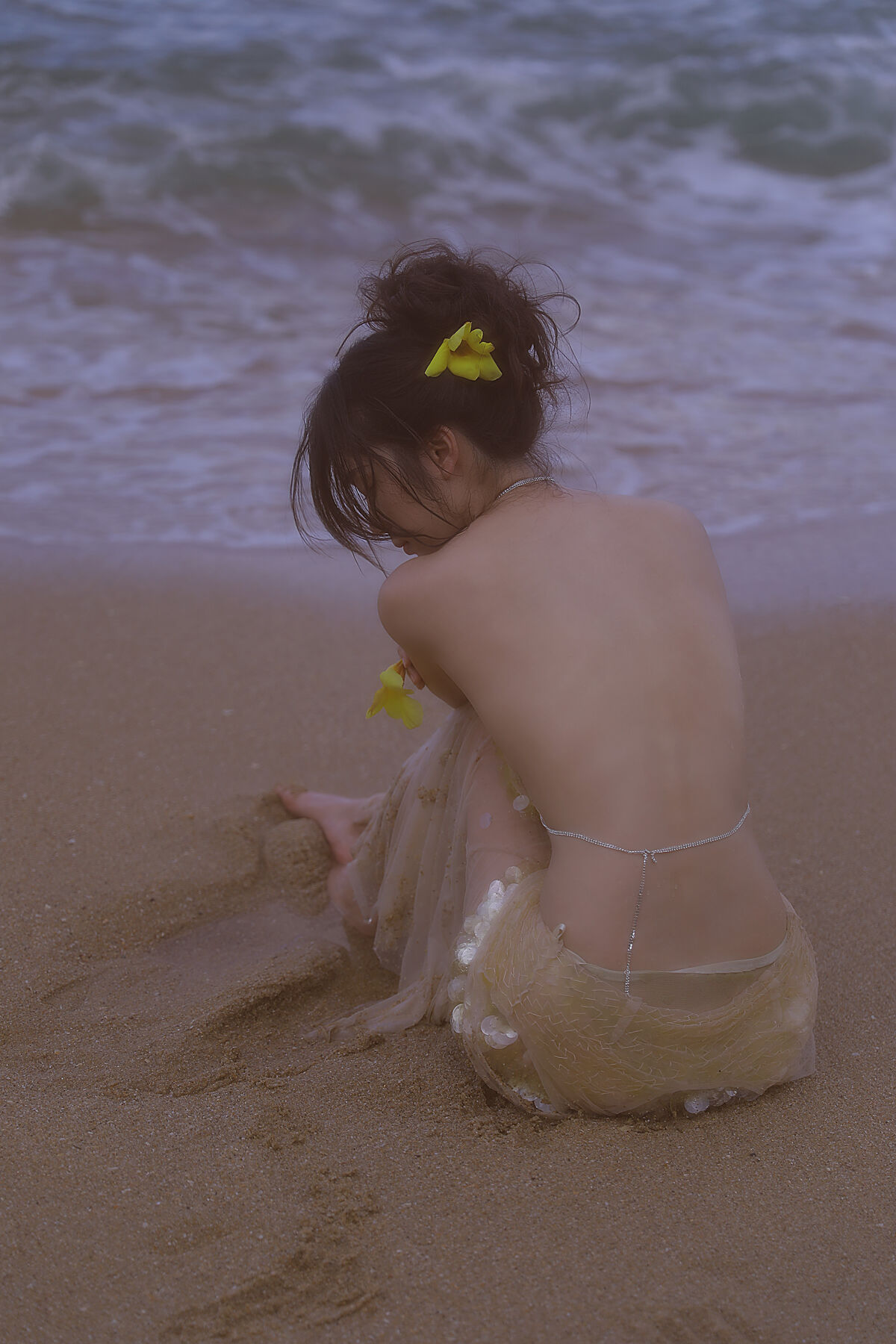 YiTuYu艺图语 Vol.10031 Liu Liu