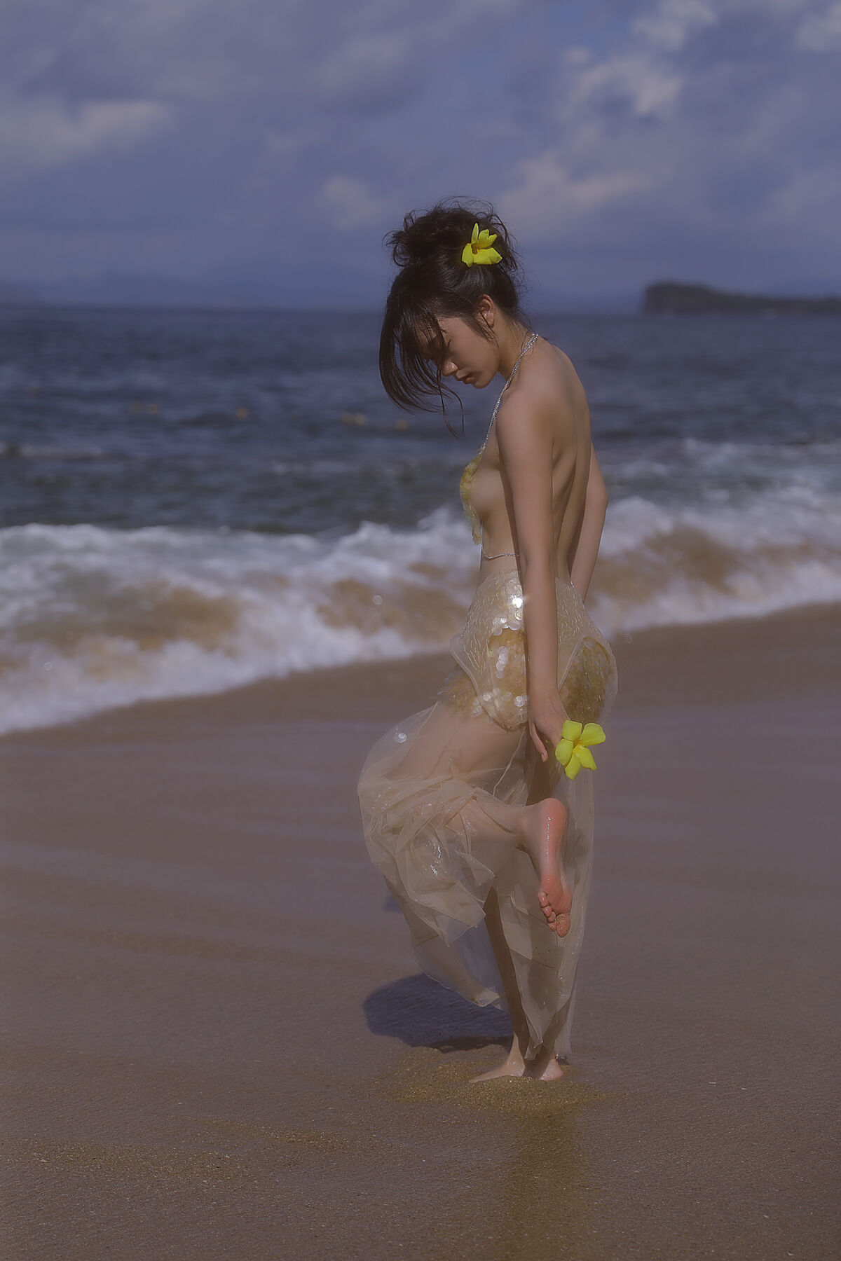 YiTuYu艺图语 Vol.10031 Liu Liu