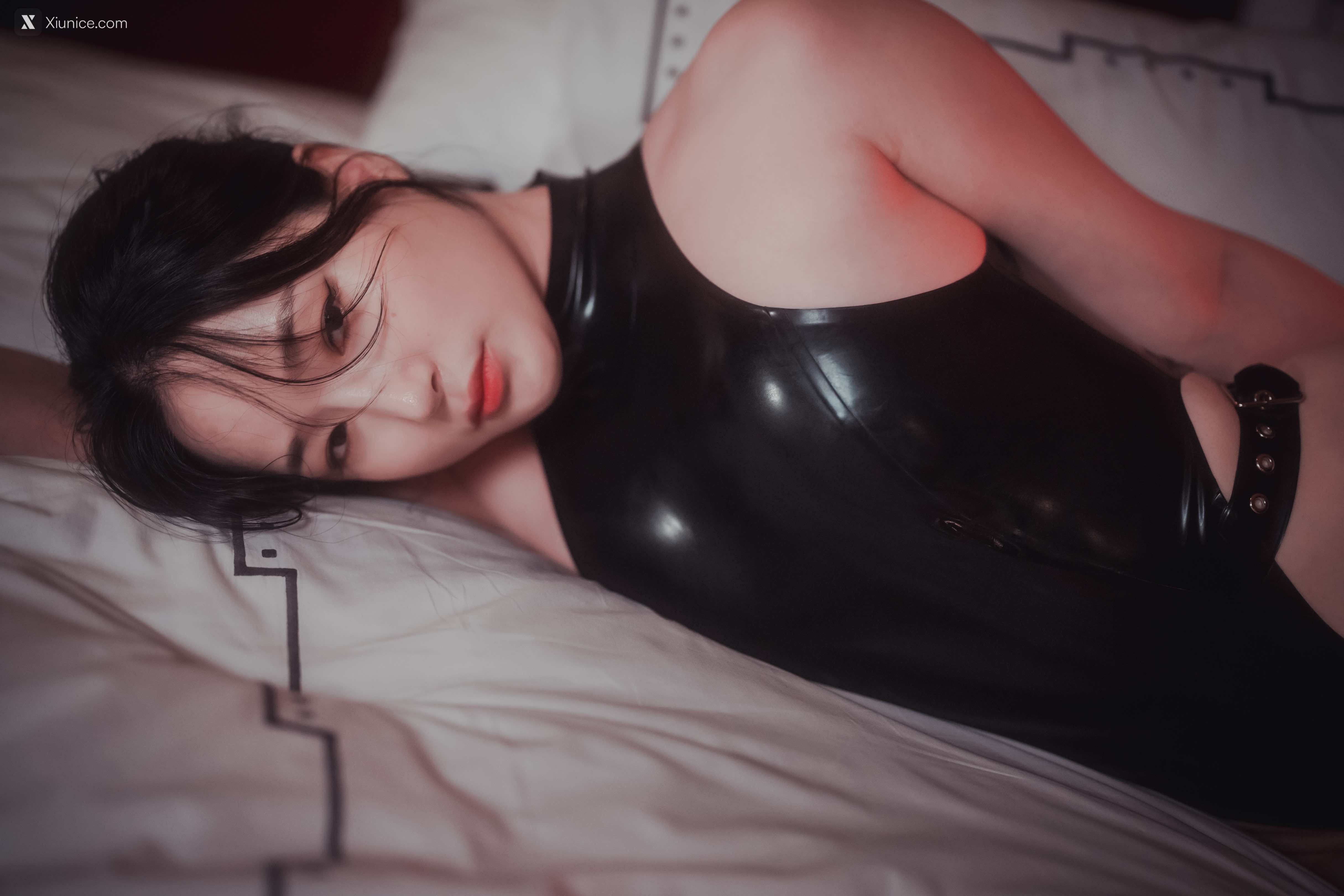 DJAWA Photo – Pia (피아) – Cling to Latex 4K