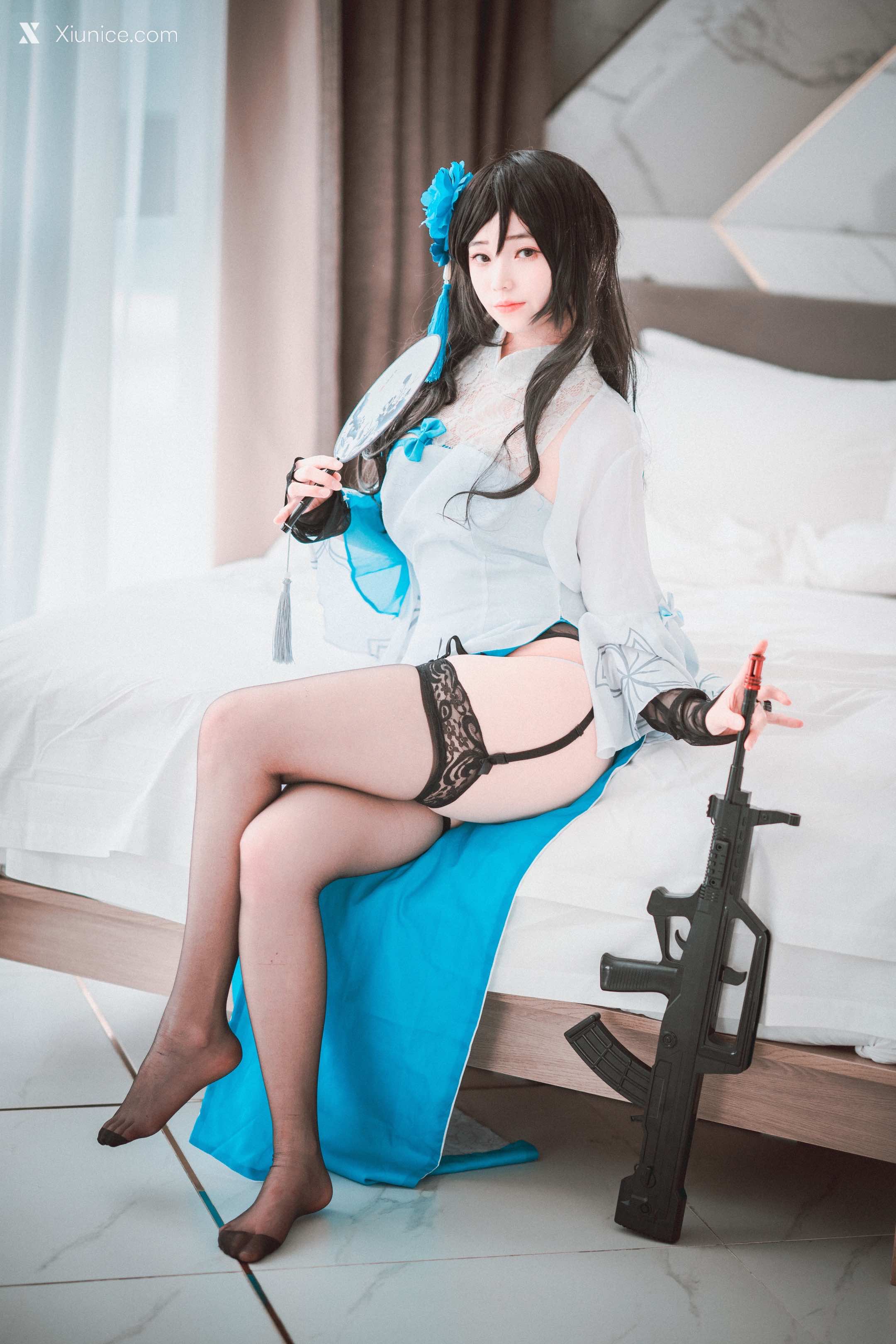 DJAWA Photo – Bambi (밤비) – Type 95 Jade Noisette Rose 4K