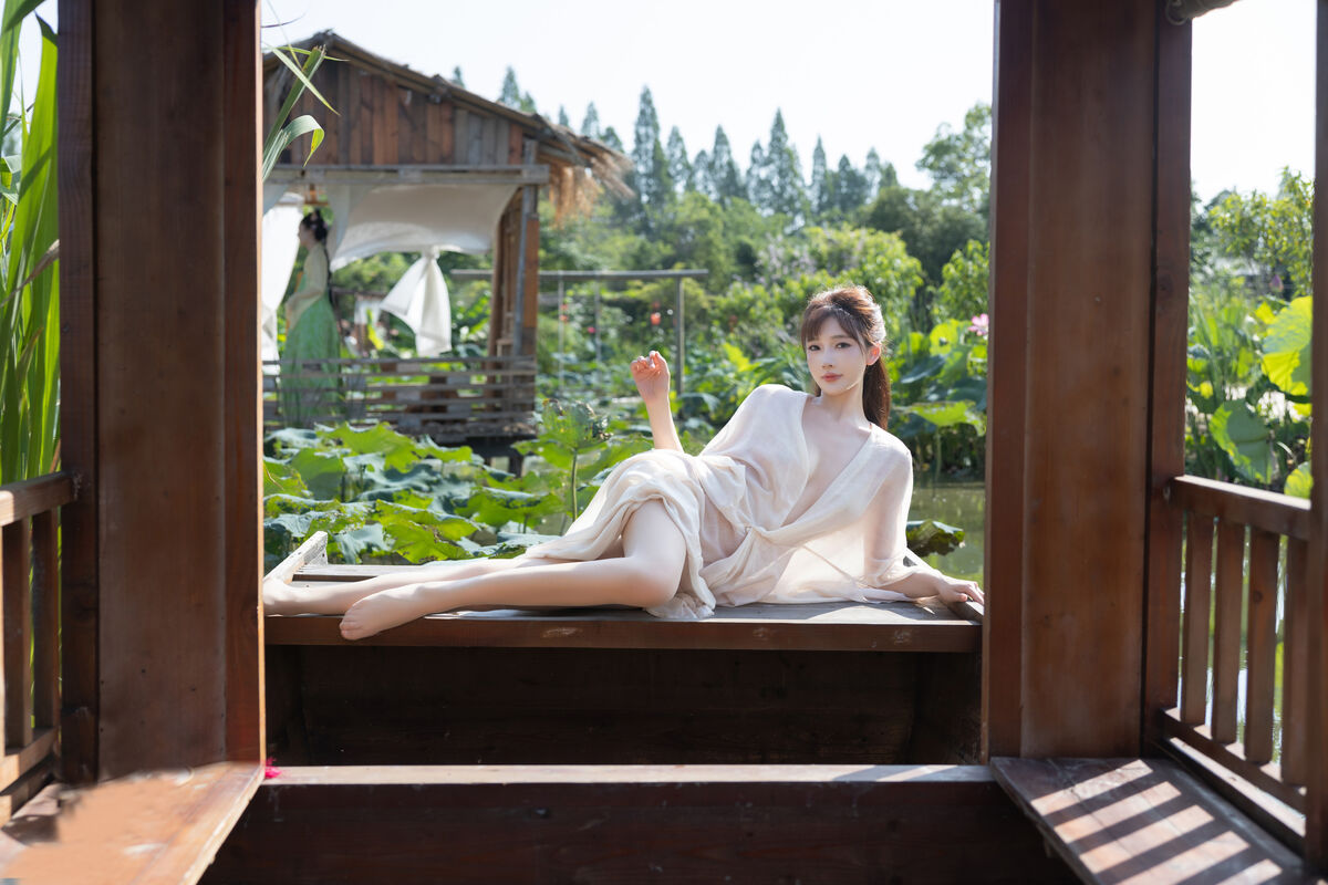 内购无水印 Lu Xuan Xuan 陆萱萱 - 秀人网模特 荷花 Part02