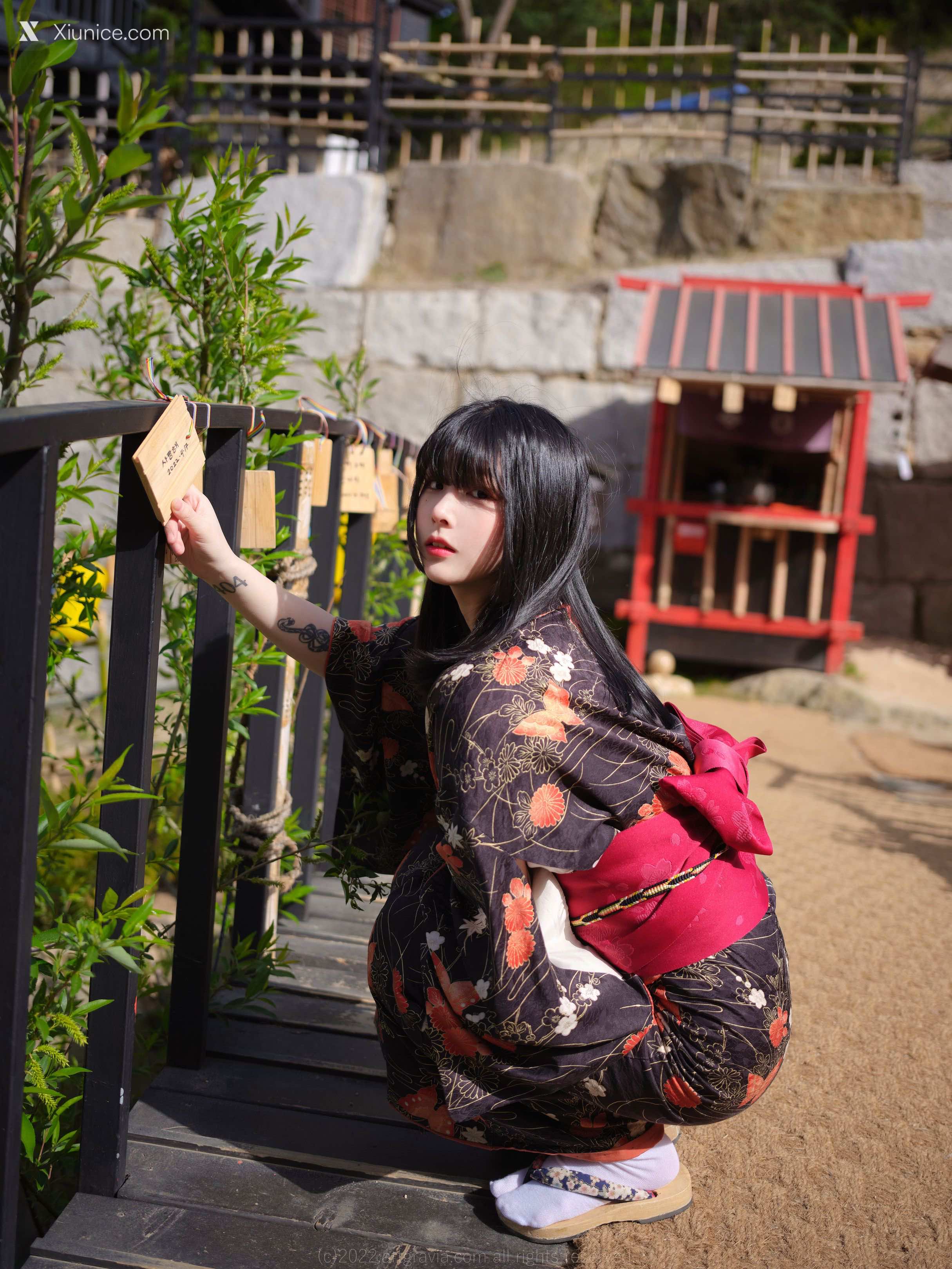 Artgravia Vol.400 Jang Joo (장주) 4K