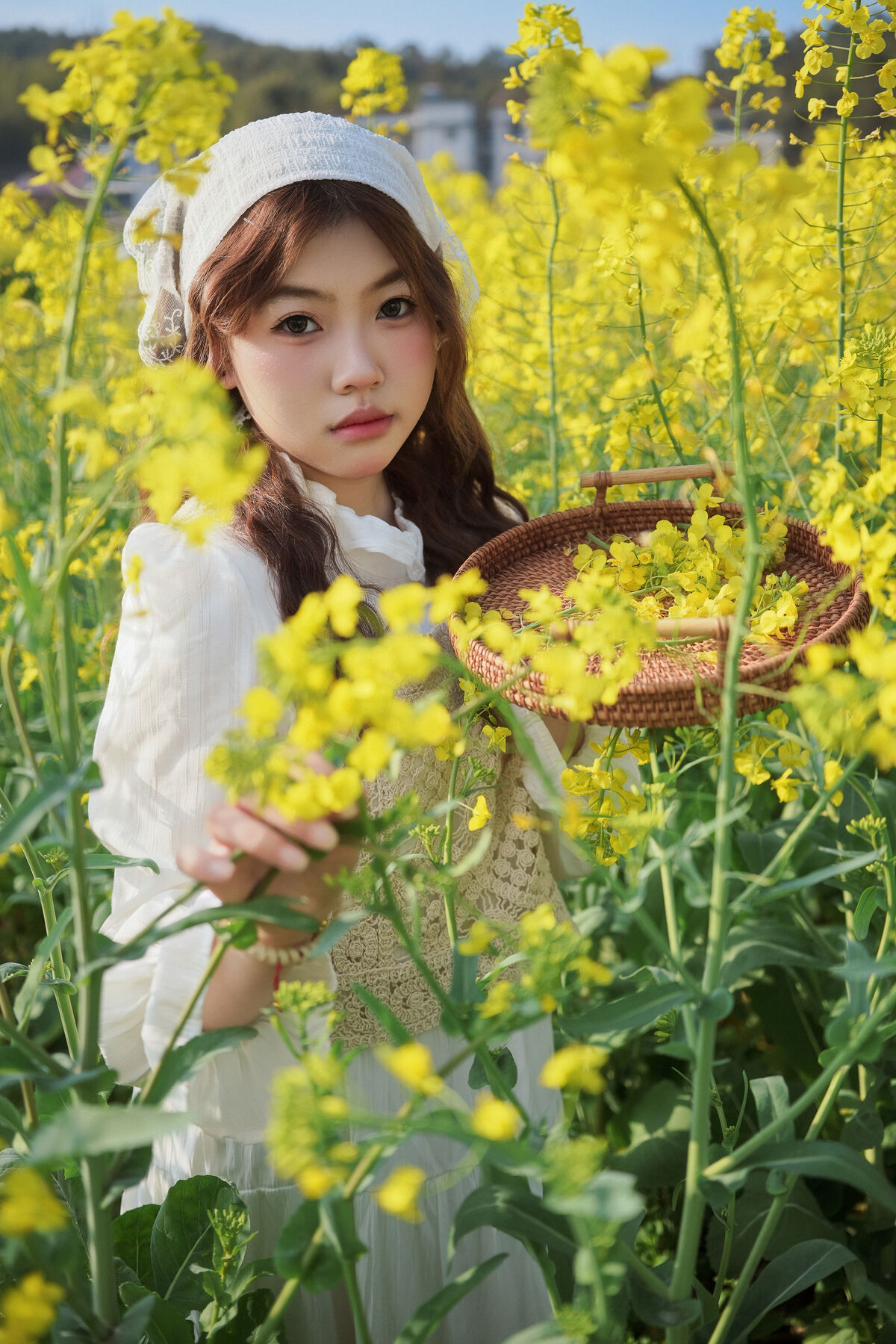 YiTuYu艺图语 Vol.10084 Jing Jing Yi