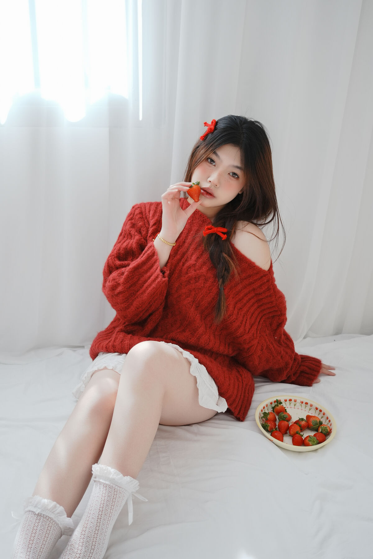 YiTuYu艺图语 Vol.10067 Jing Jing Yi