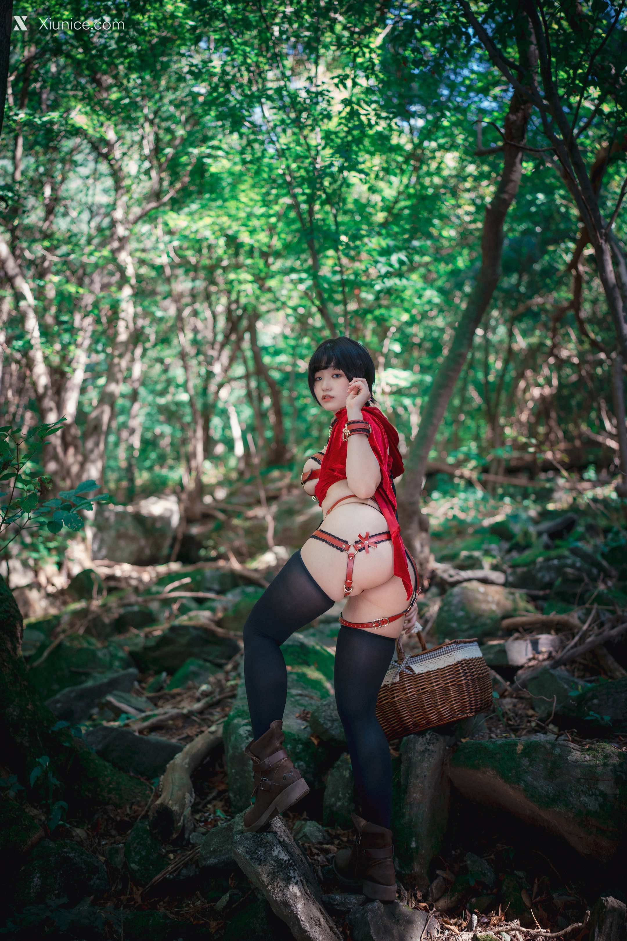 DJAWA Photo – Mimmi (밈미) – Naughty Red Hiring Hood 4K