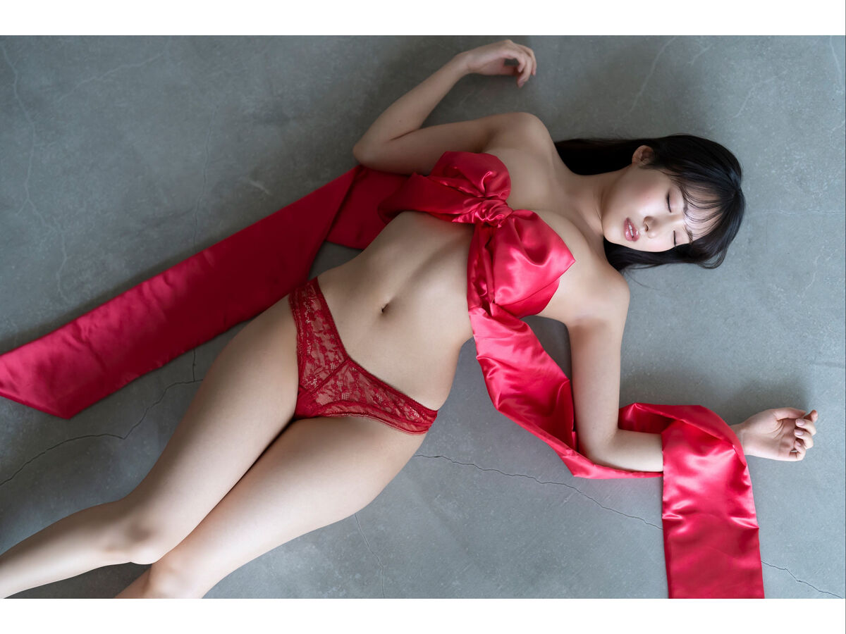 Yokono Sumire 横野すみれ - MySPA 旬撮ガール