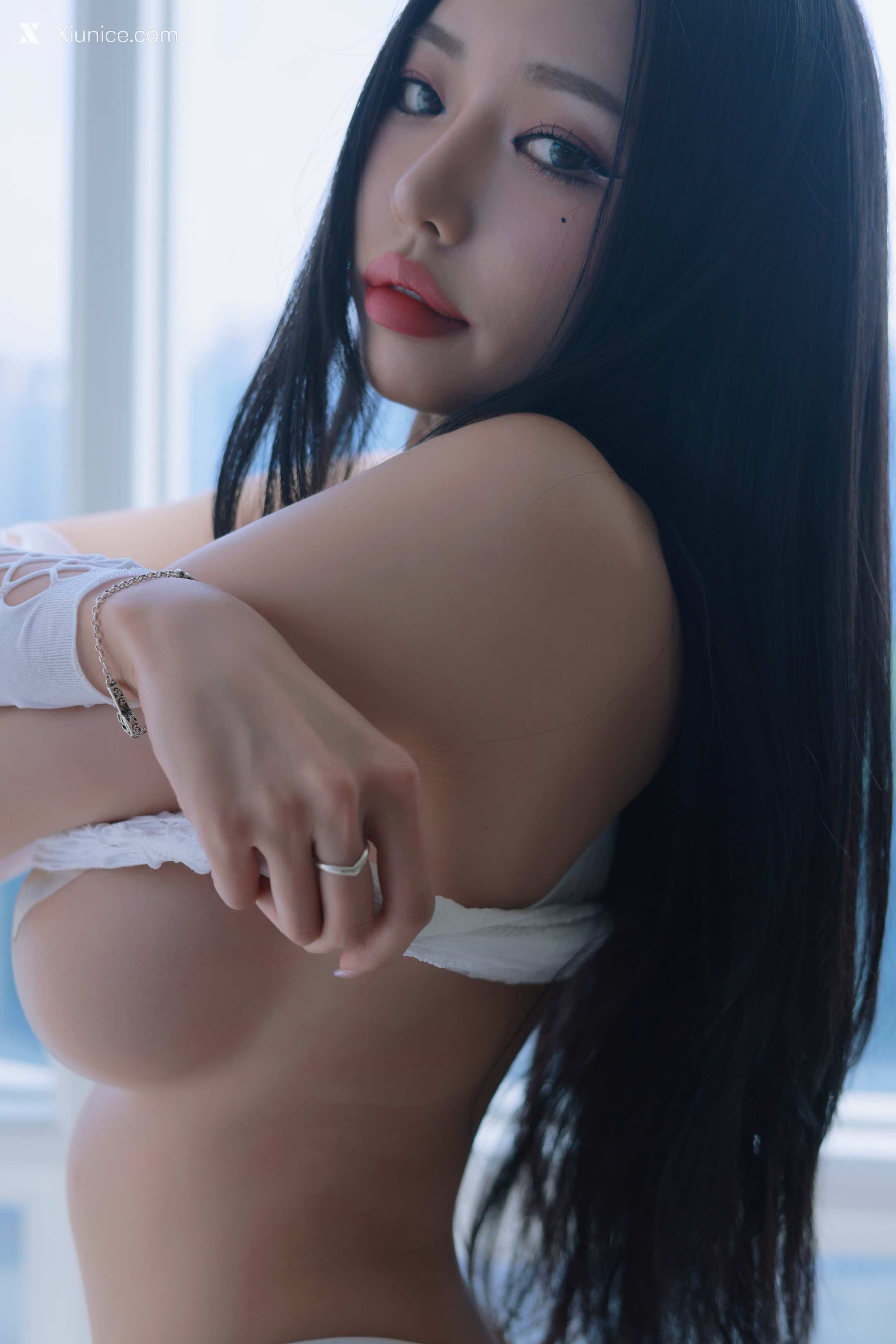 Dongeuran (동그란) – Butterfly 4K