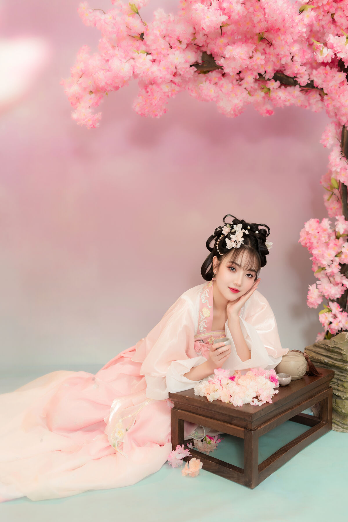 YiTuYu艺图语 Vol.10051 Zhu Ge