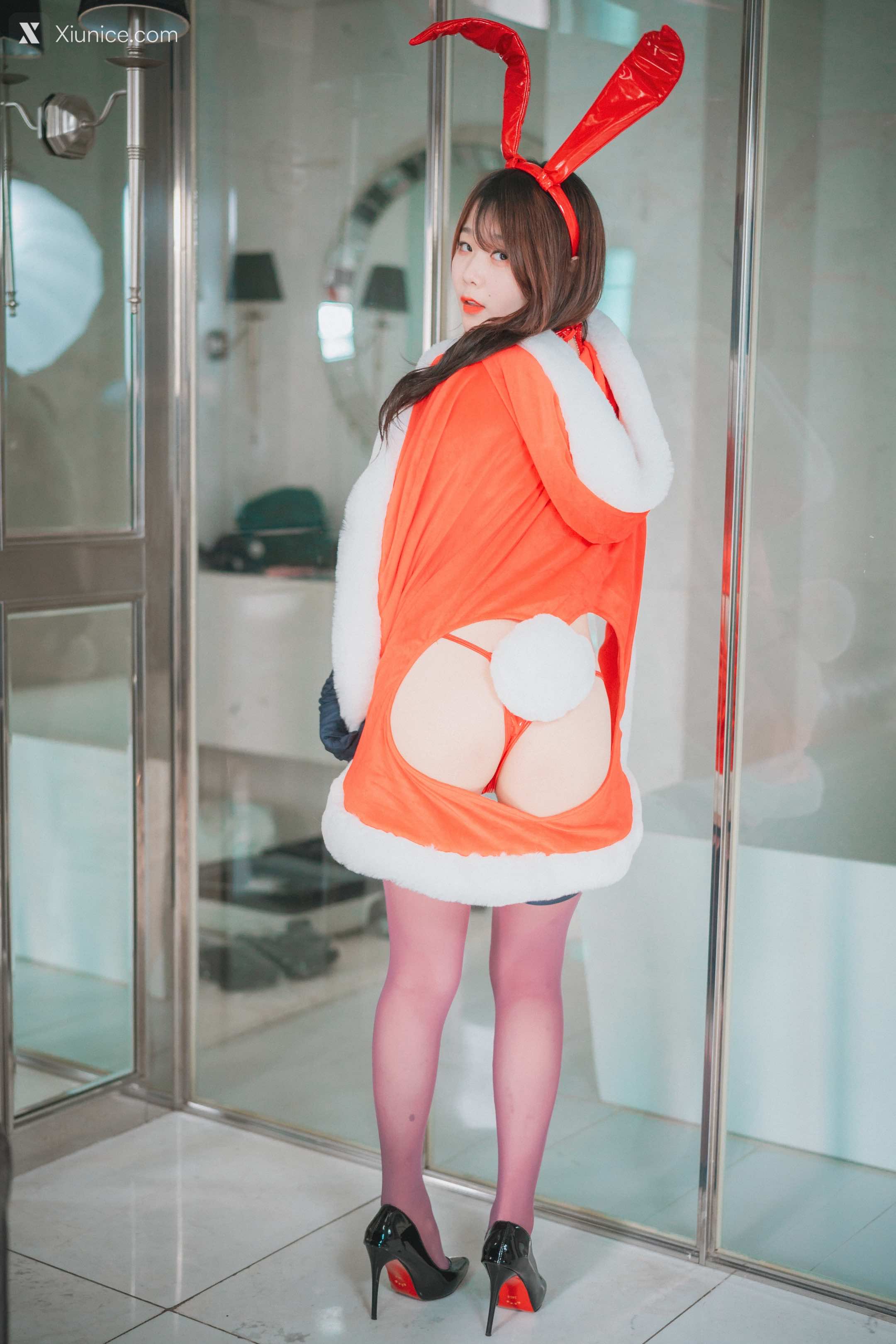 DJAWA Photo – Zia (지아) – Christmas Special 4K