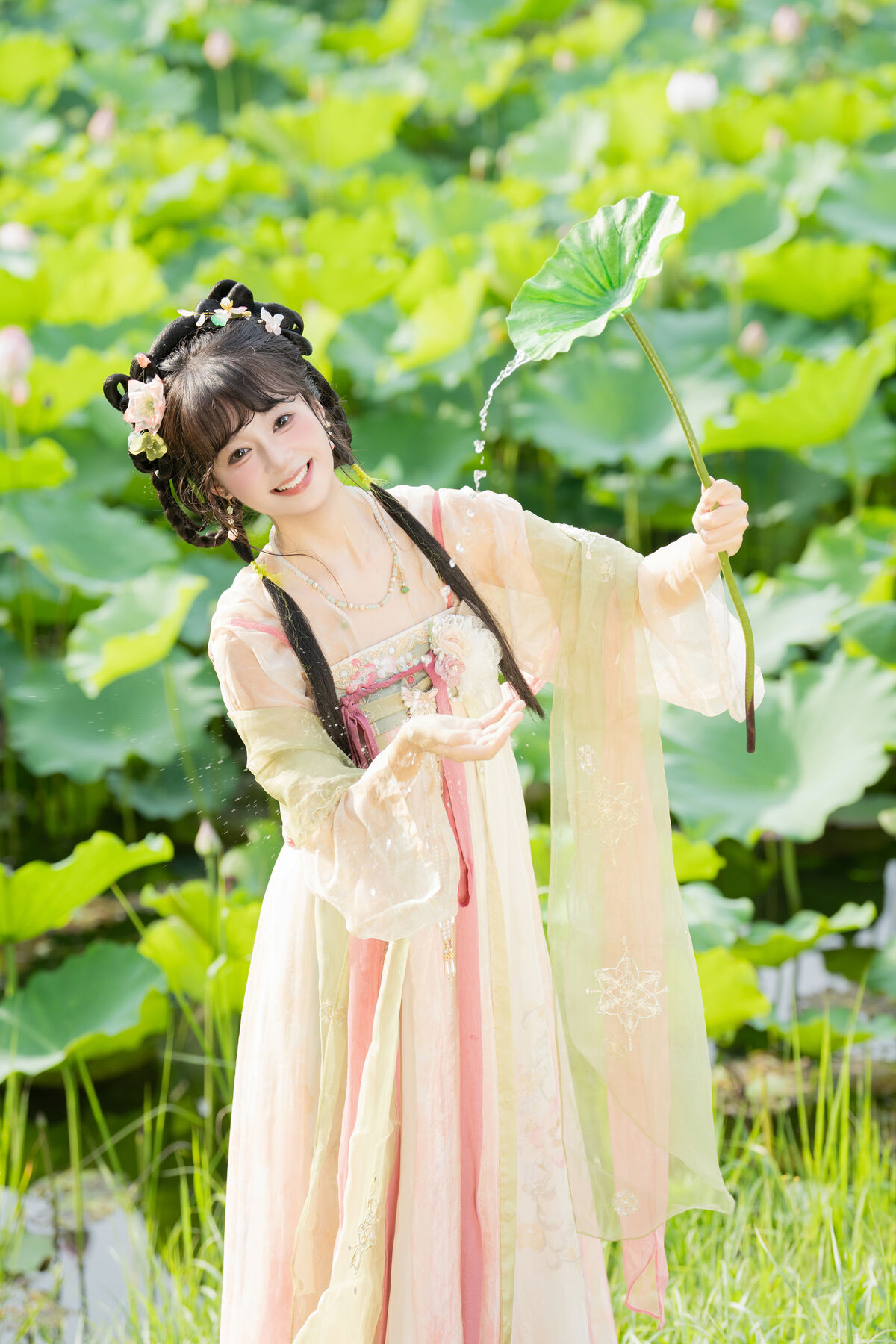 YiTuYu艺图语 Vol.10144 Xia Yu Xiao Nian